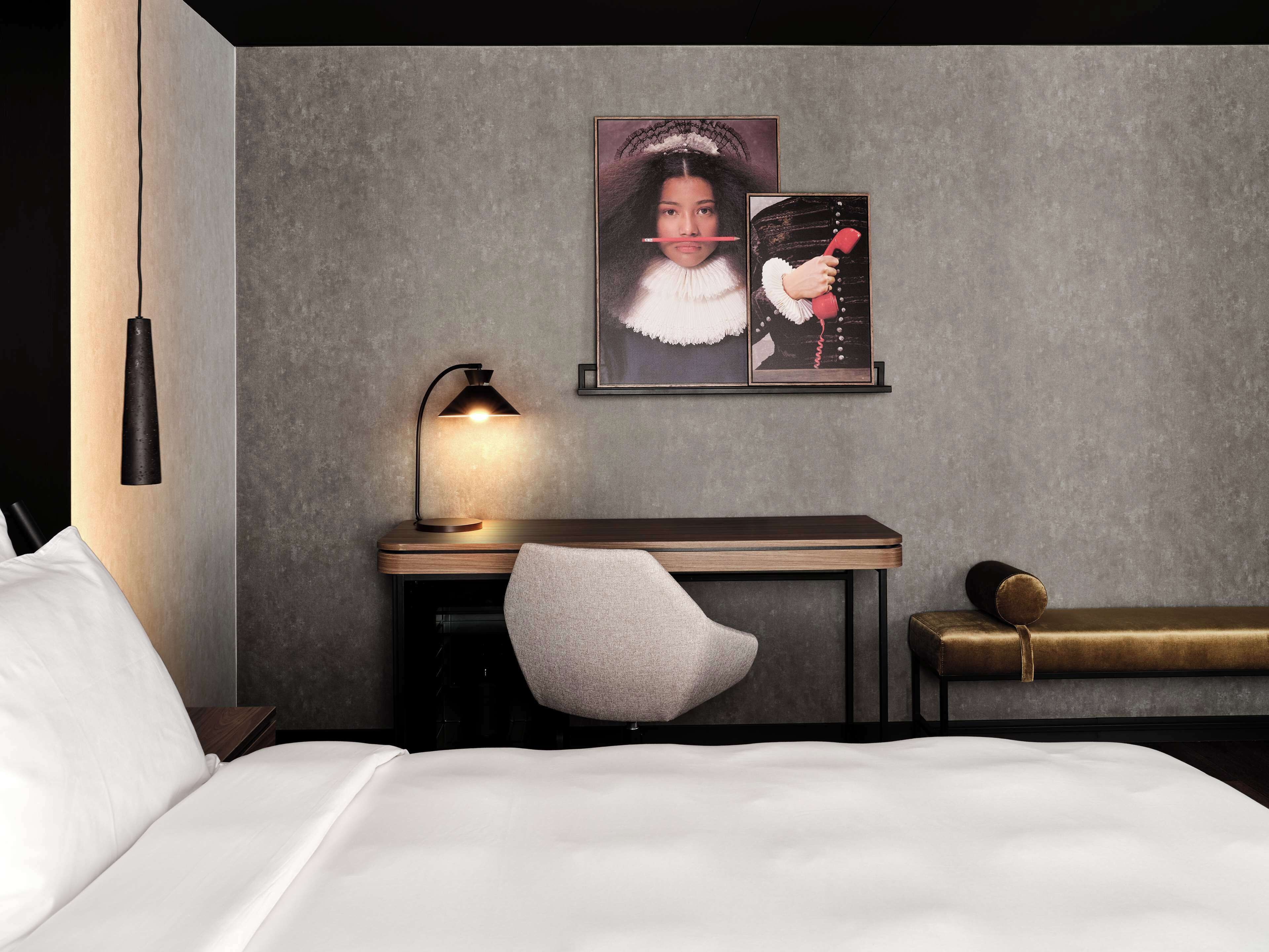 Radisson Red Hotel & Radisson Red Apartments Krakow