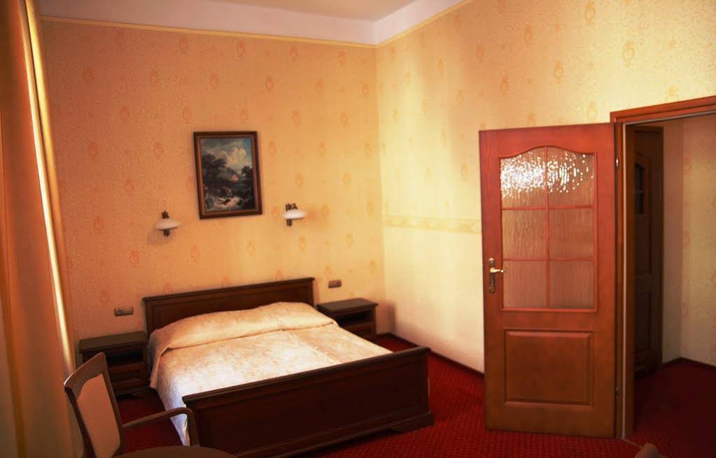 Hotel Savoy