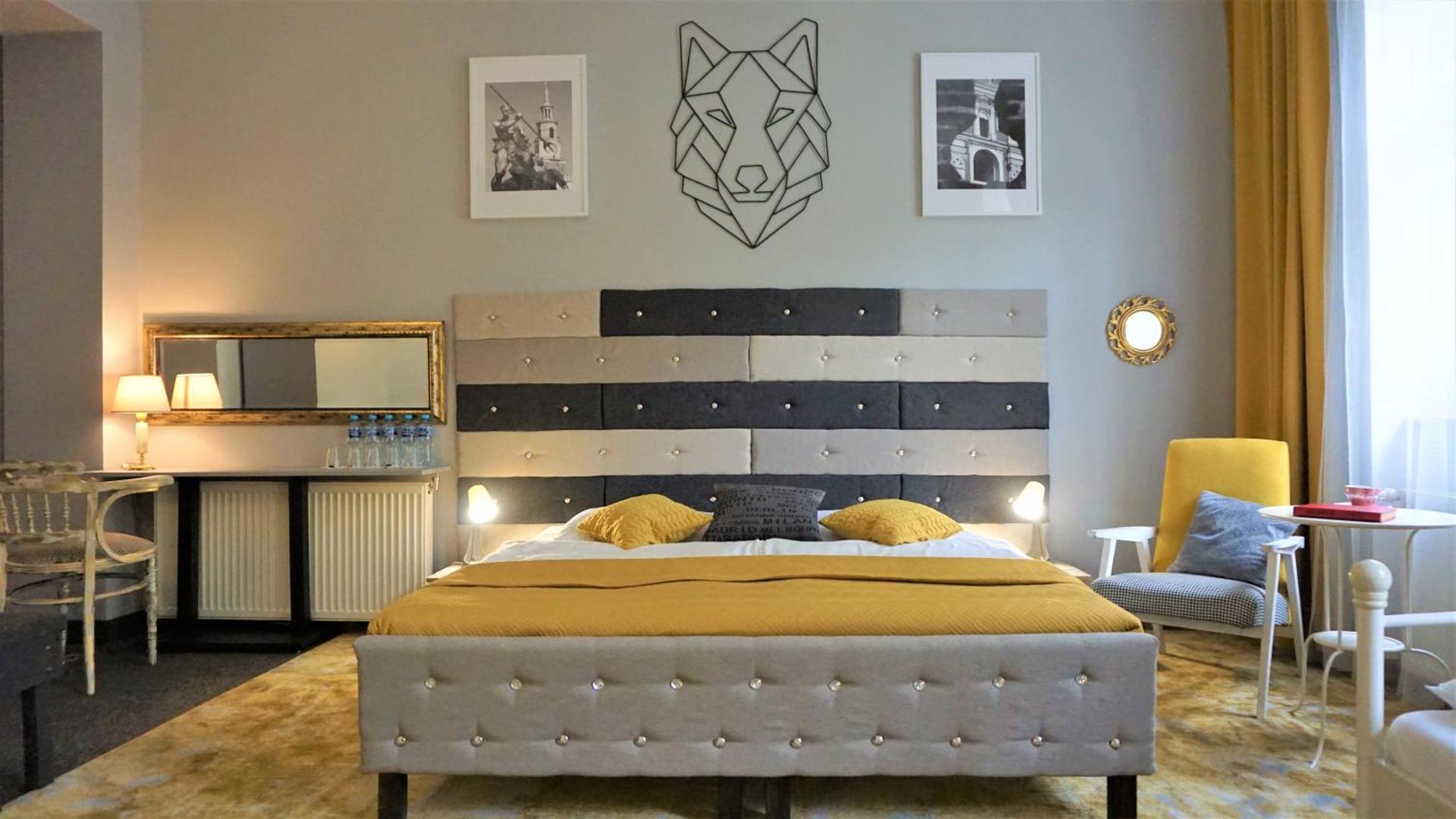 Explorer Hostel