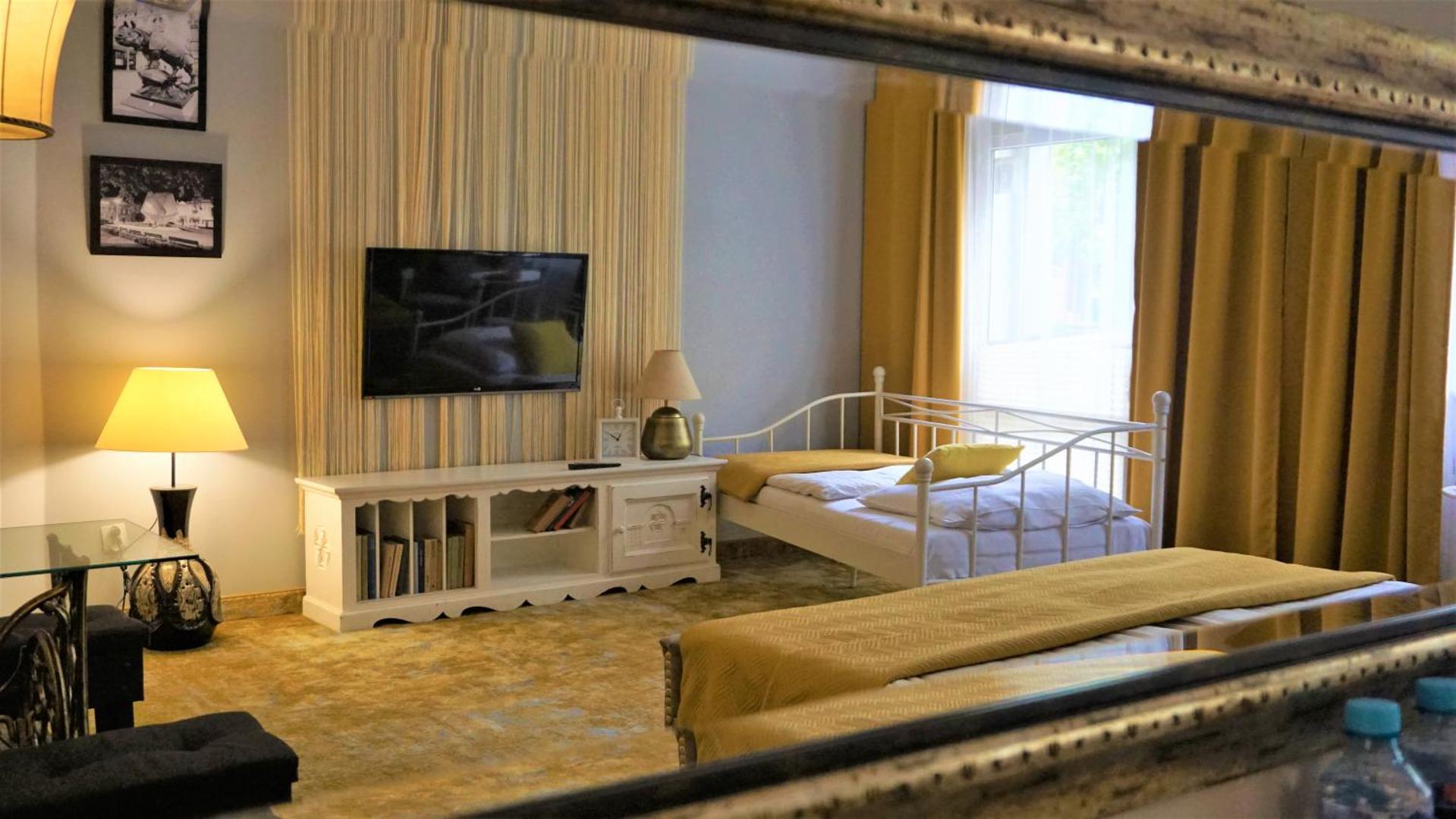 Explorer Hostel