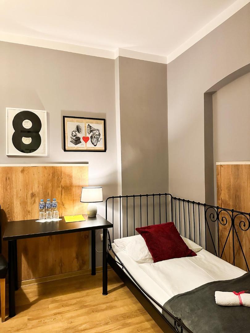Explorer Hostel