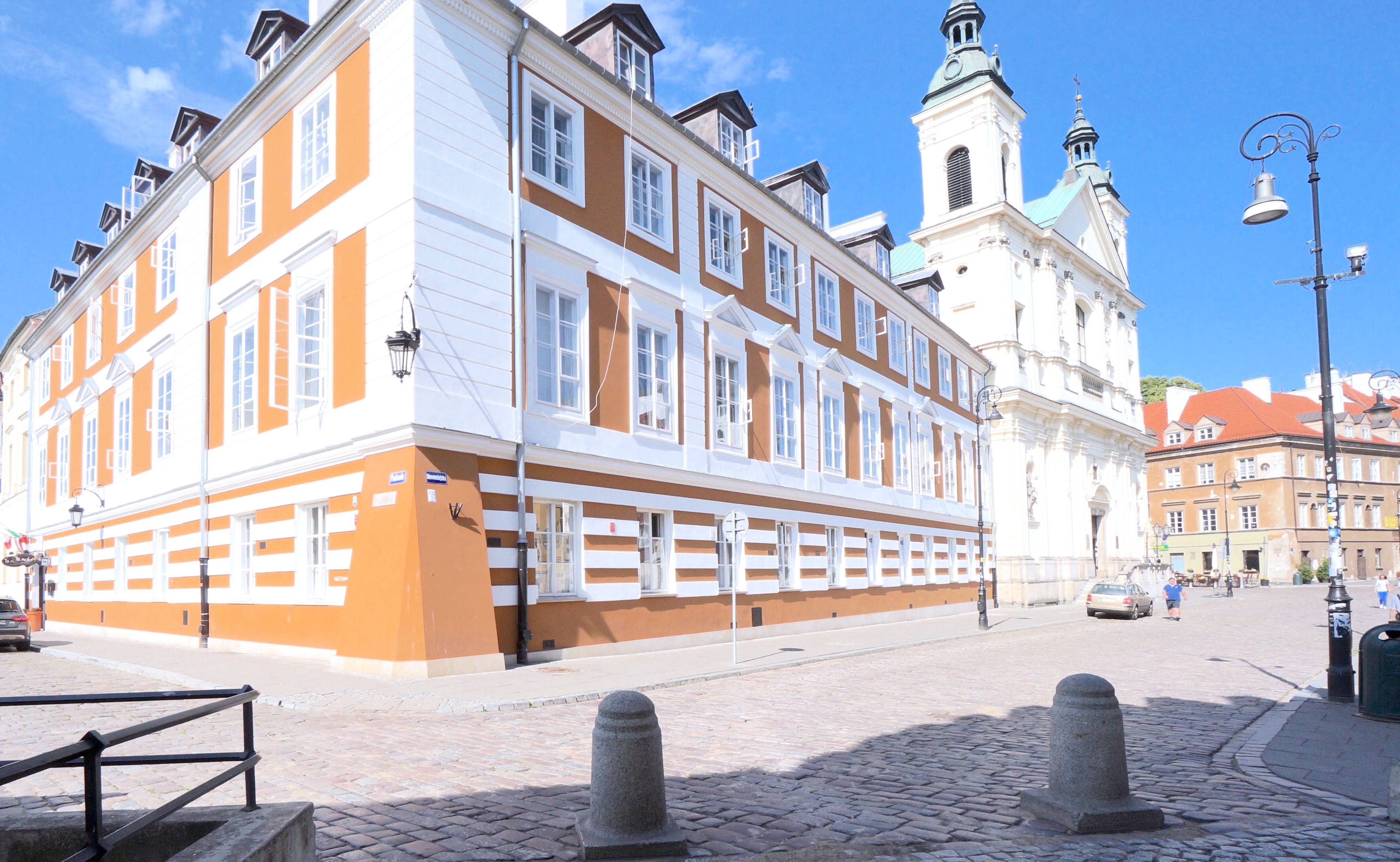 AAA STAY Market Square Old Town
