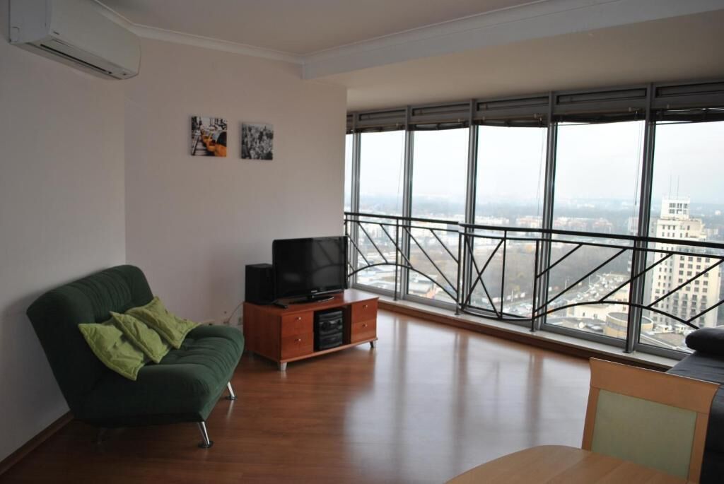 Babka Tower by Warsaw Apartments