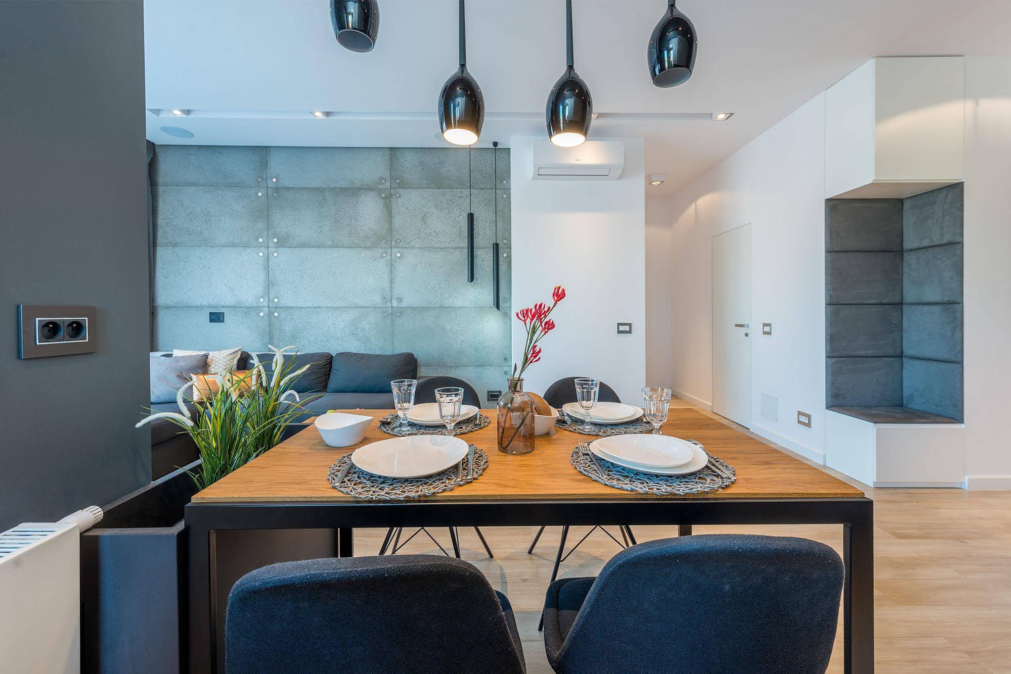 Capital Art Apartments by P&O Apartments