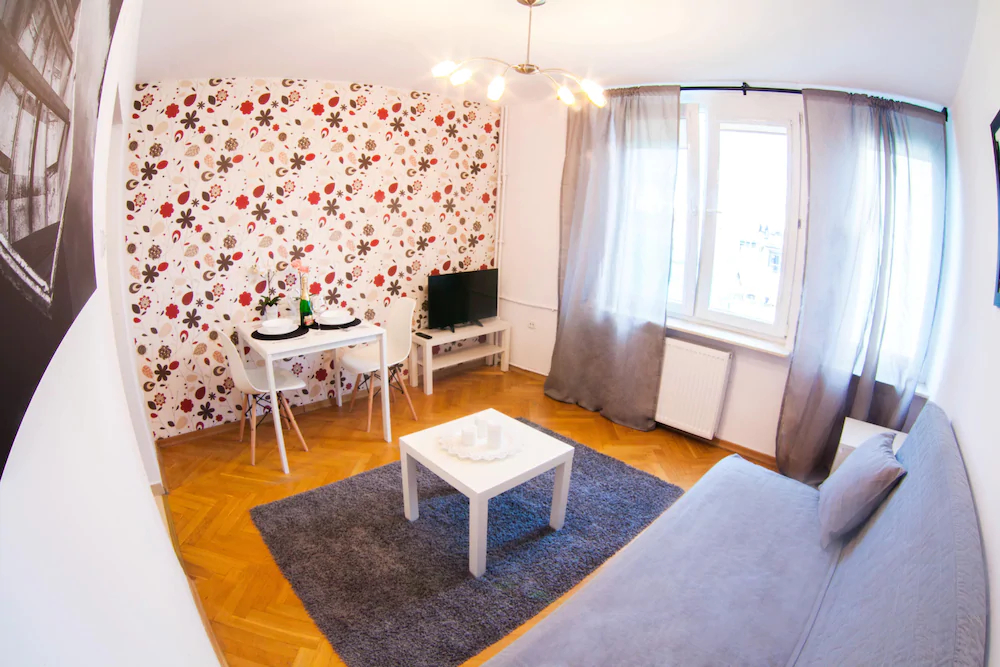 Little Home - Warsaw Royal