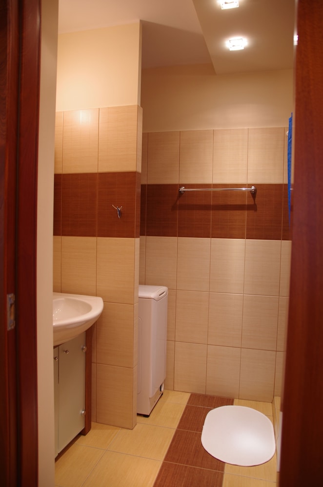 Szucha Apartment
