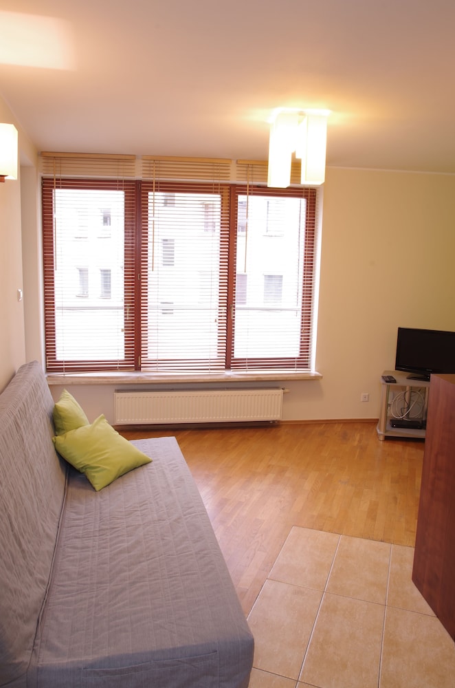 Szucha Apartment
