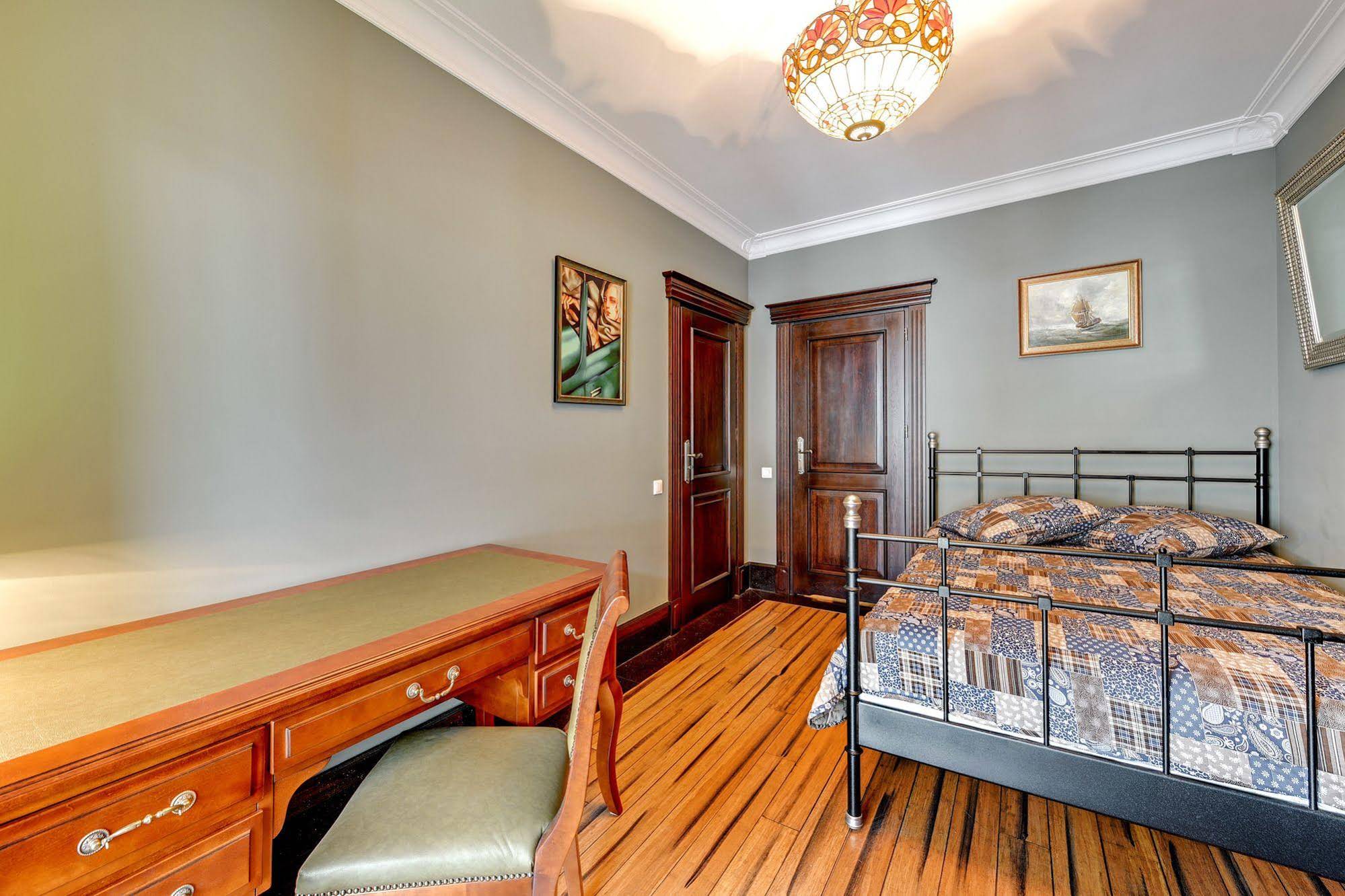 Apartinfo Waterlane Apartments