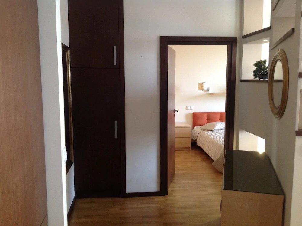 IRS ROYAL APARTMENTS - IRS Fregata