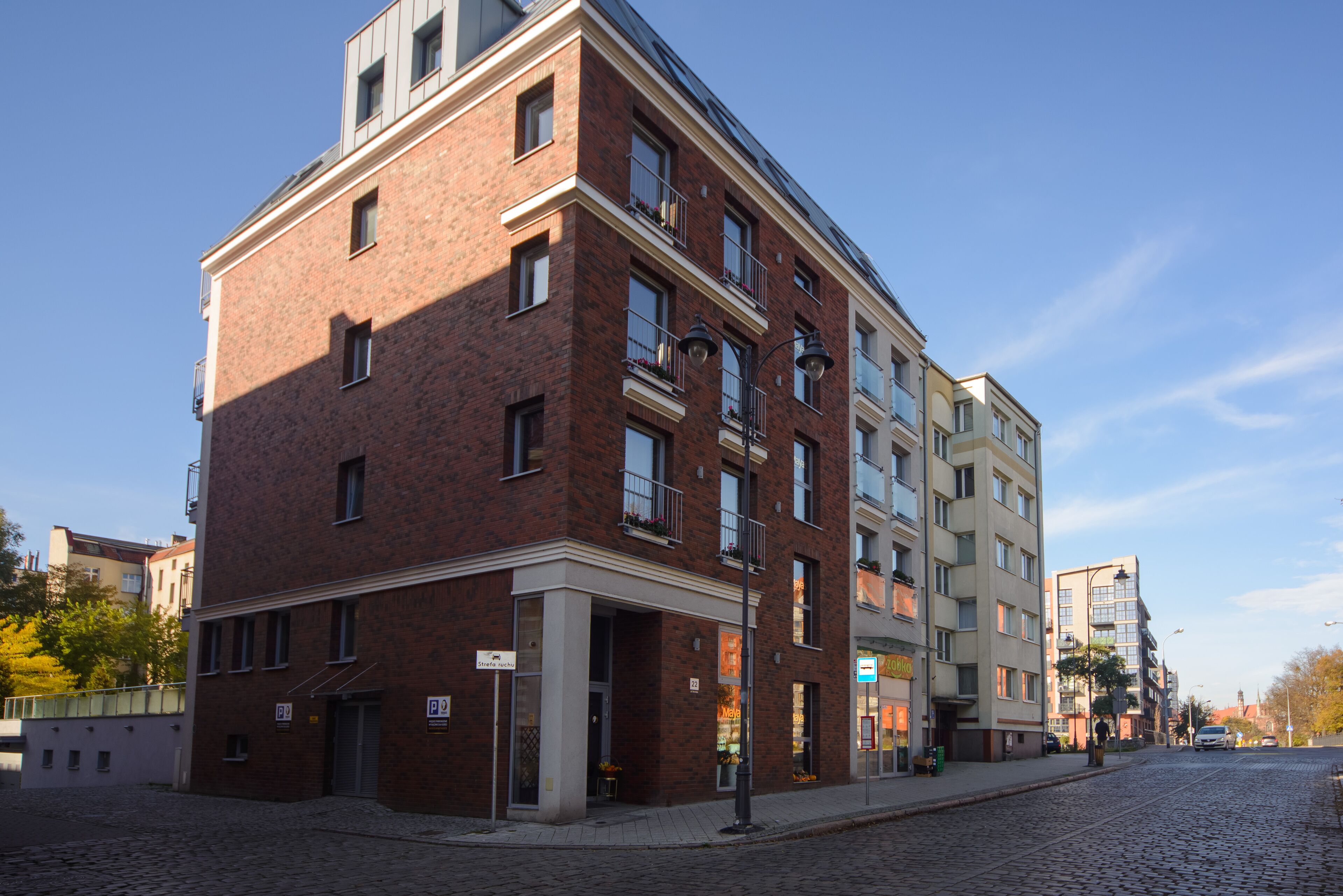 Maya's Apartments