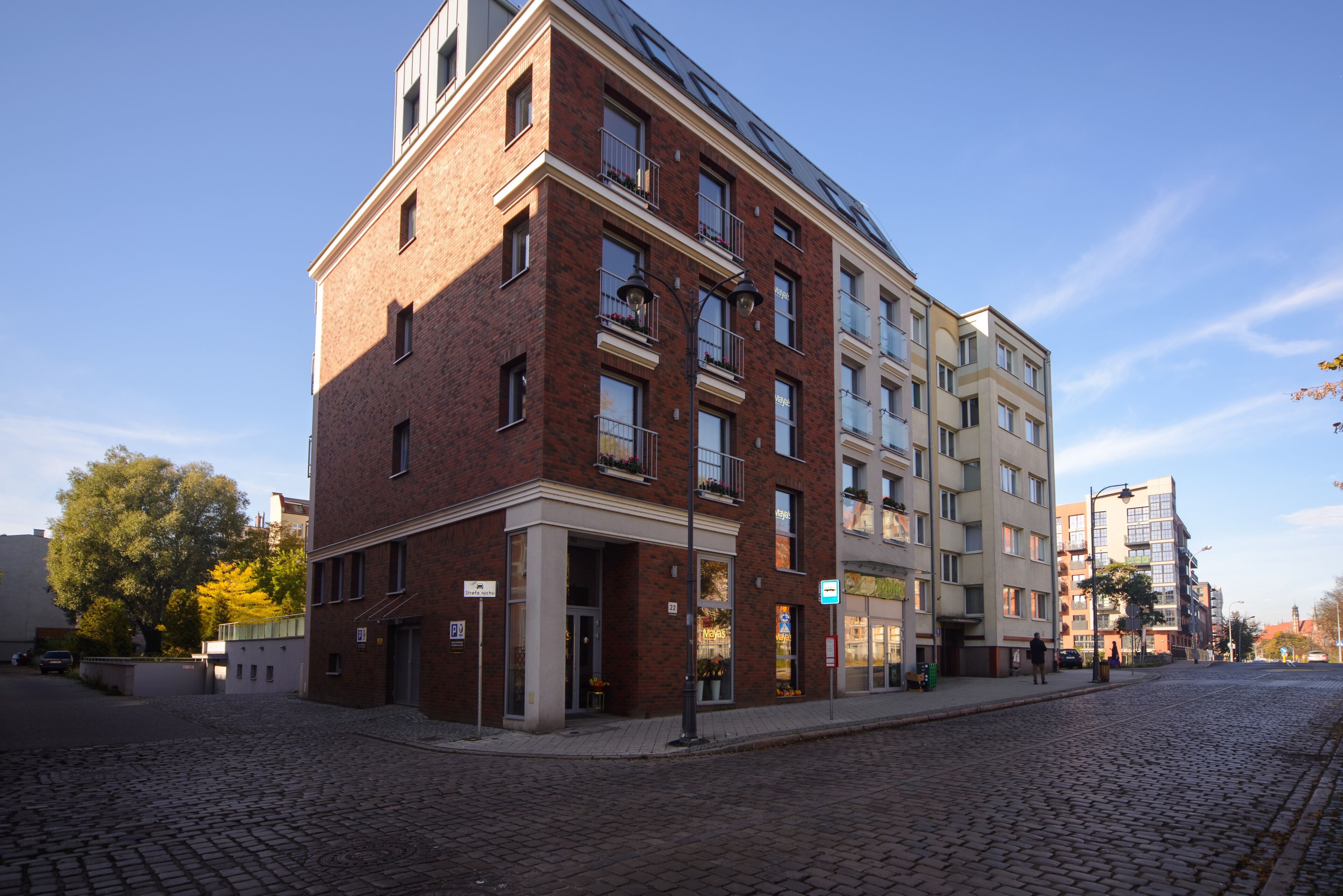 Maya's Apartments