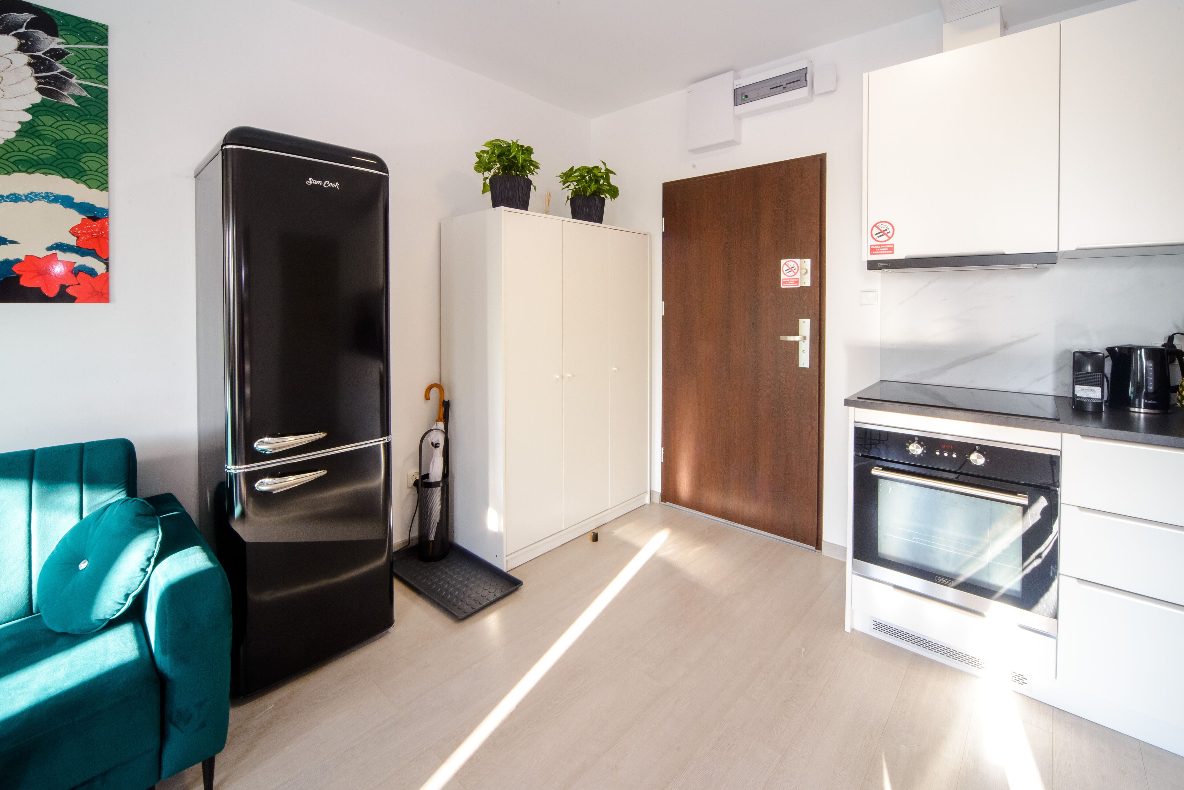 Maya's Apartments