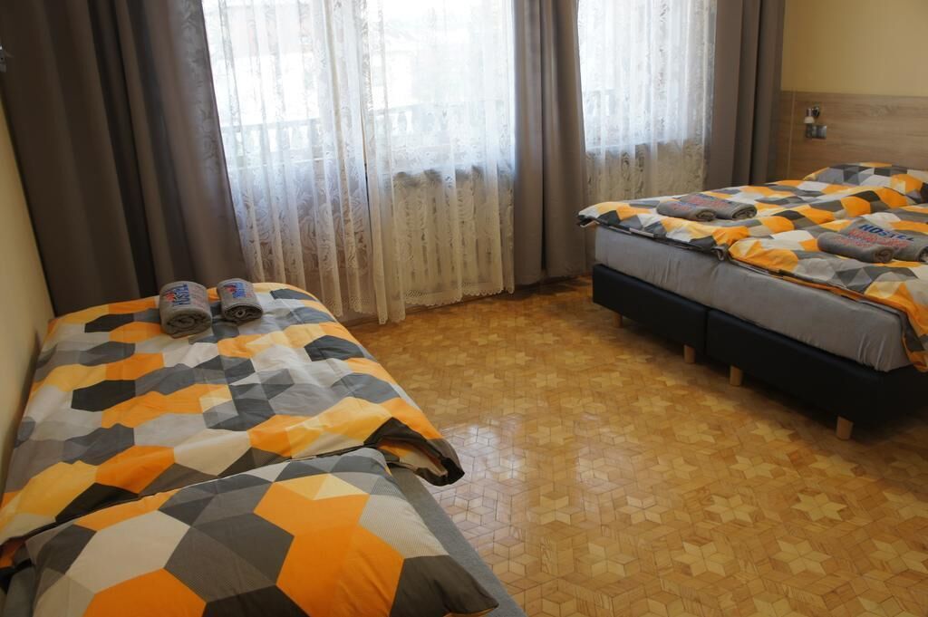 Hostel Bialy Slon
