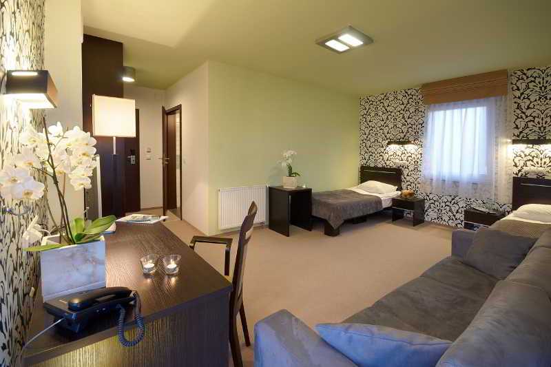 Hotton Hotel