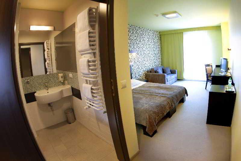 Hotton Hotel