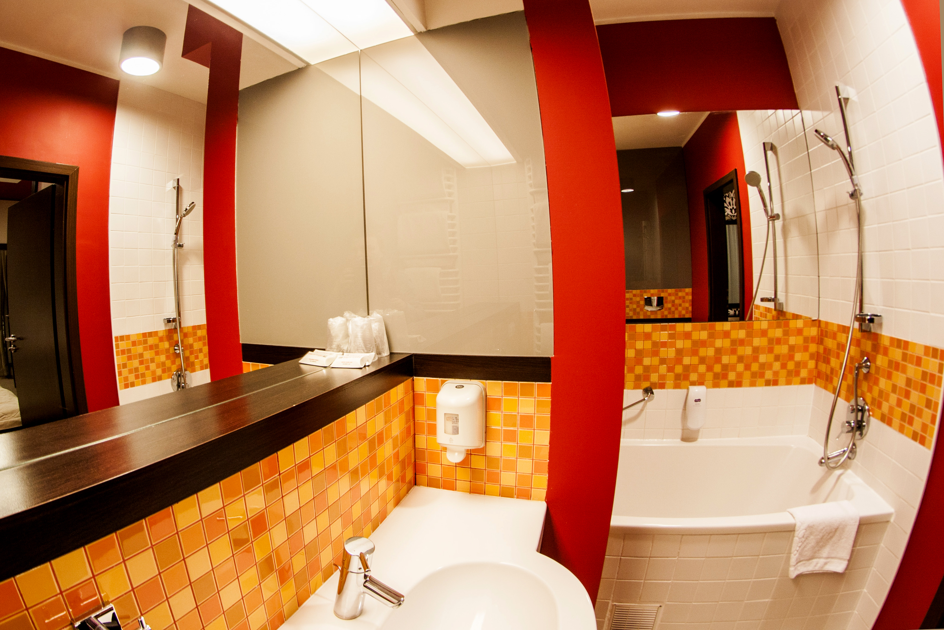 Hotton Hotel