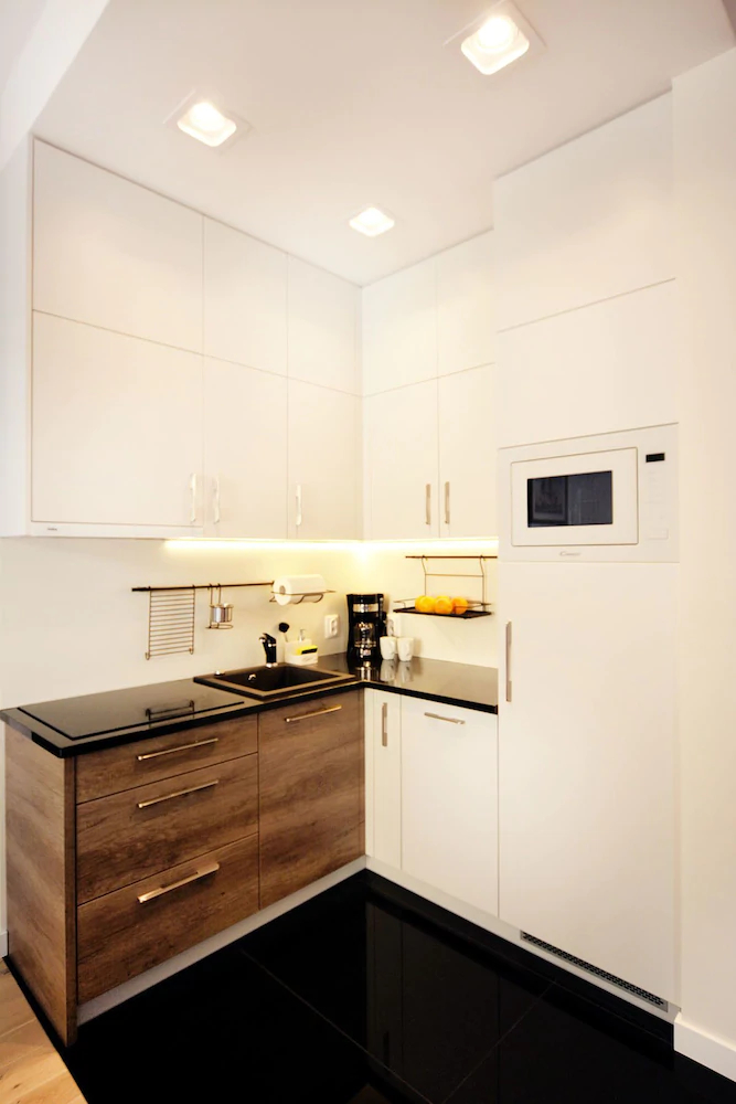 Golden Sun Apartments-Port