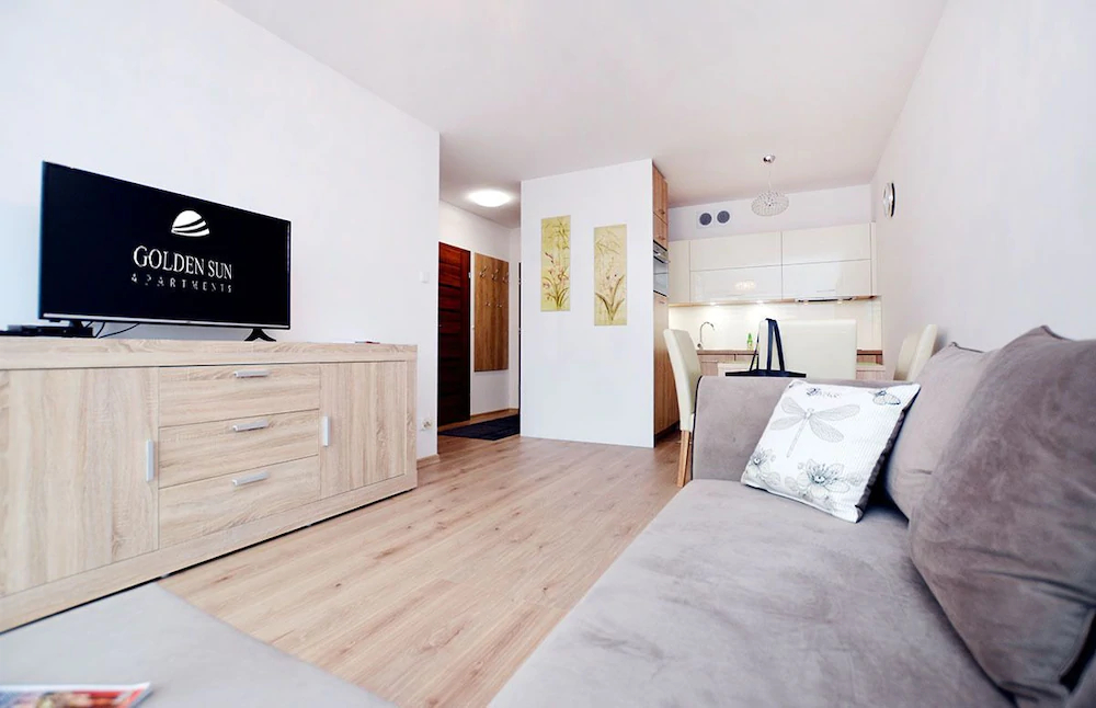 Golden Sun Apartments-Solny