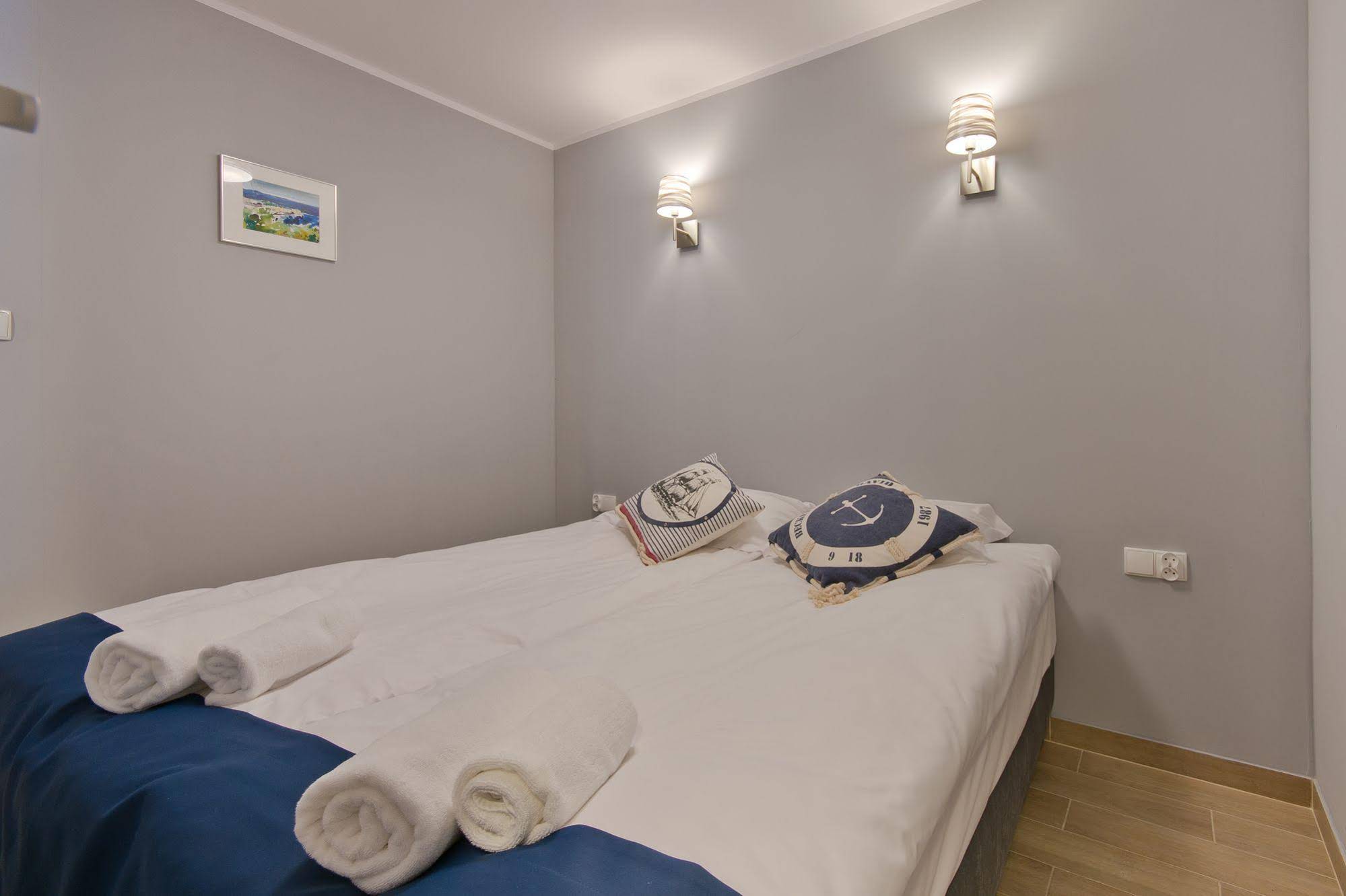 Molo B & B