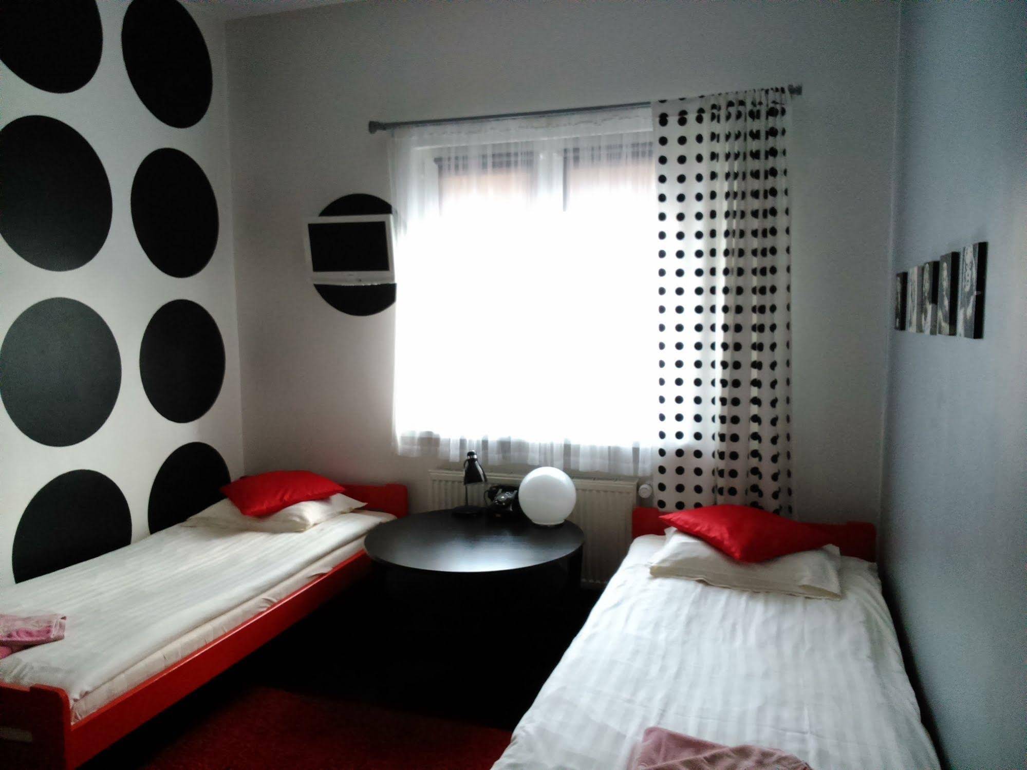 Superiq Villa