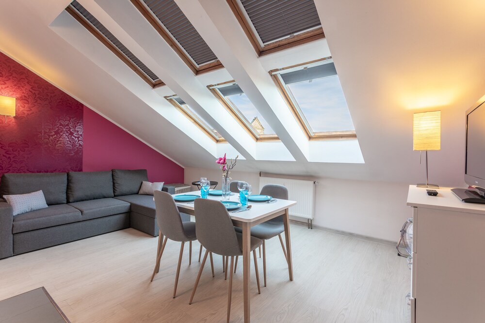 Ambria Apartments