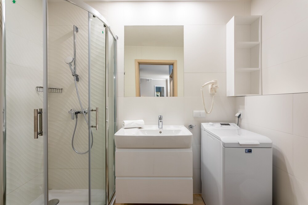 Ambria Apartments