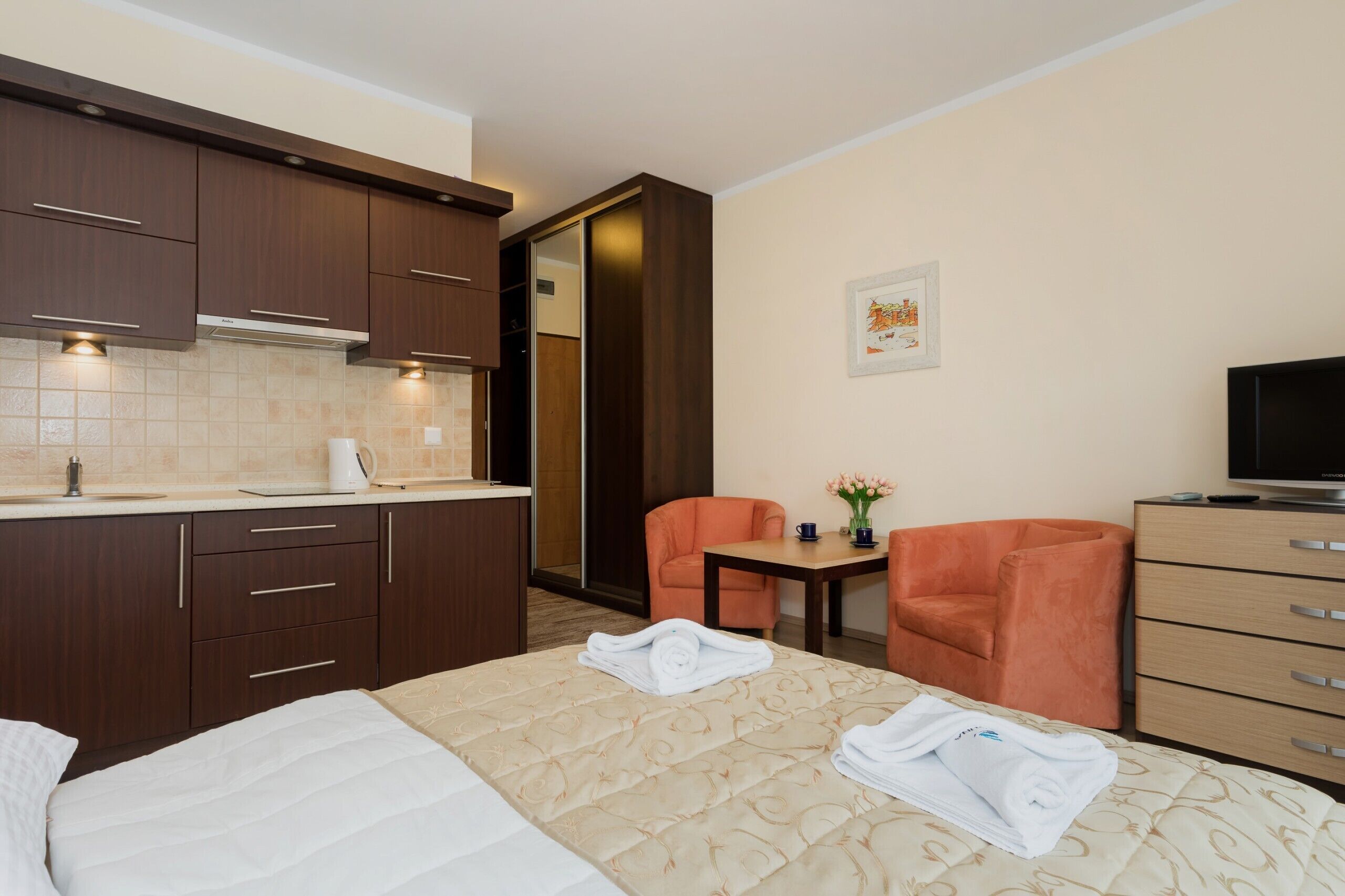 Trzy Korony Piastów by Renters