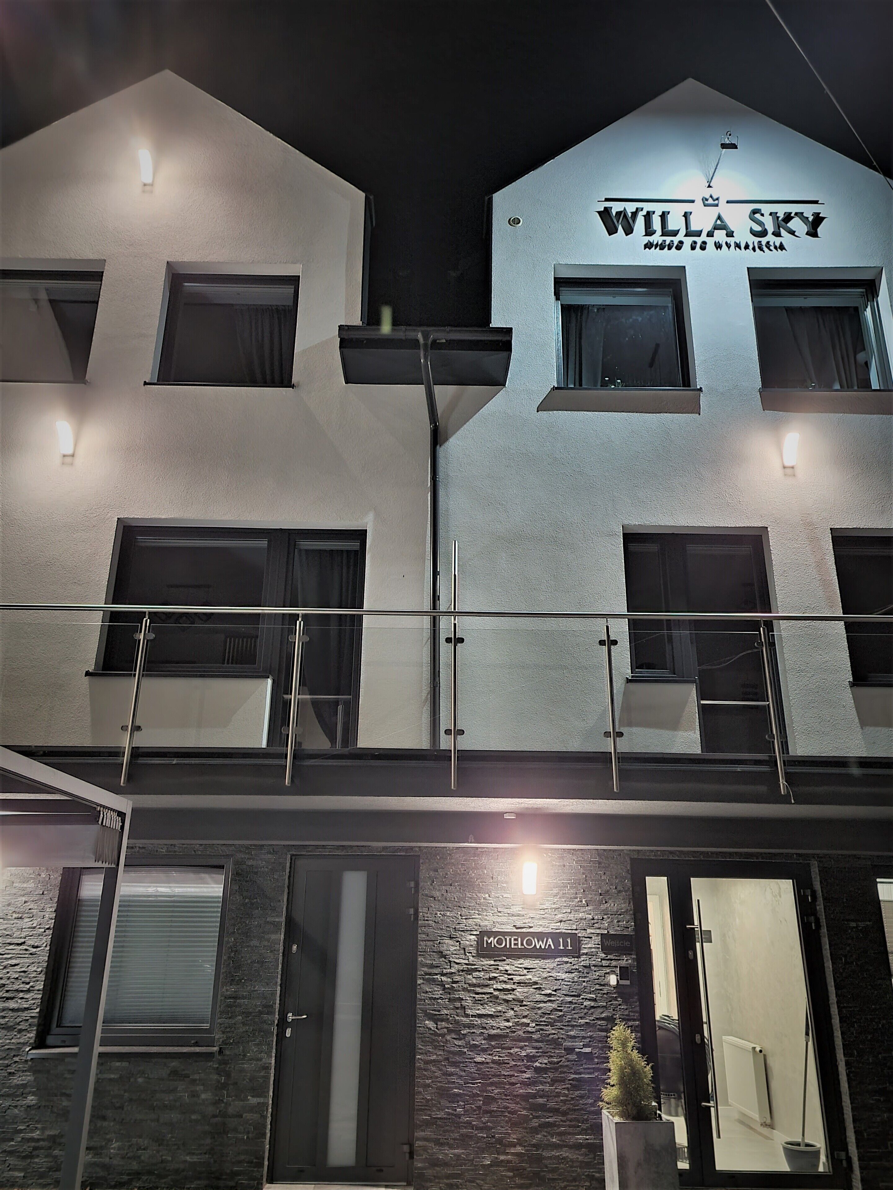 Willa Sky