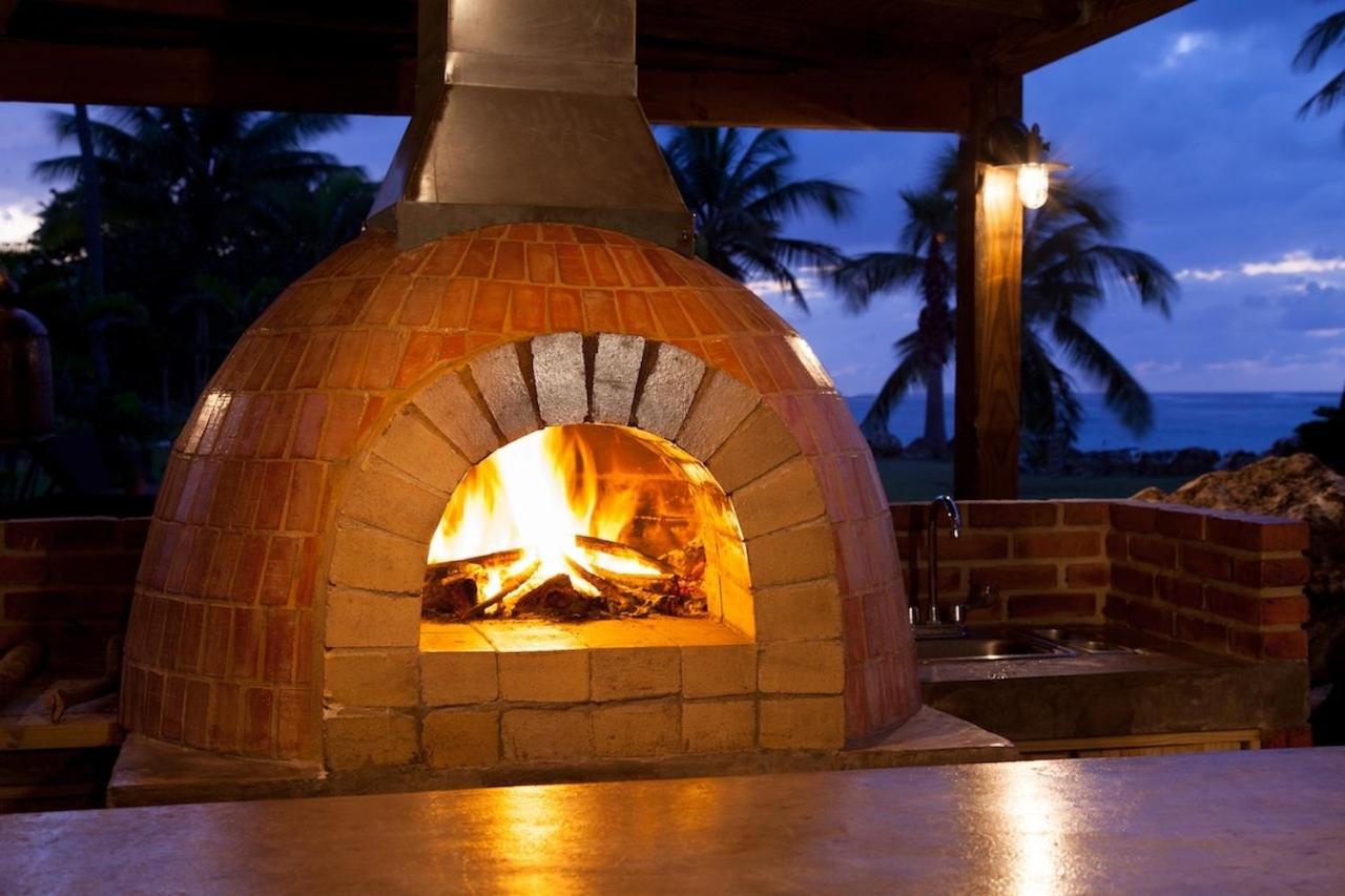 Villa Montana Beach Resort