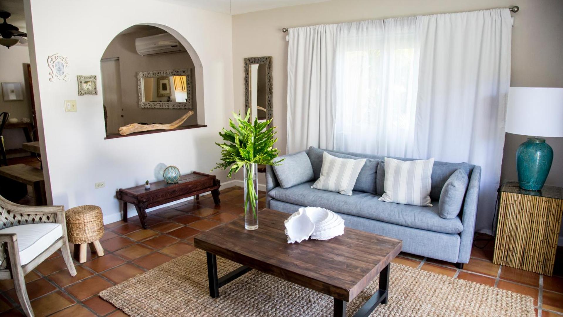 Villa Montana Beach Resort