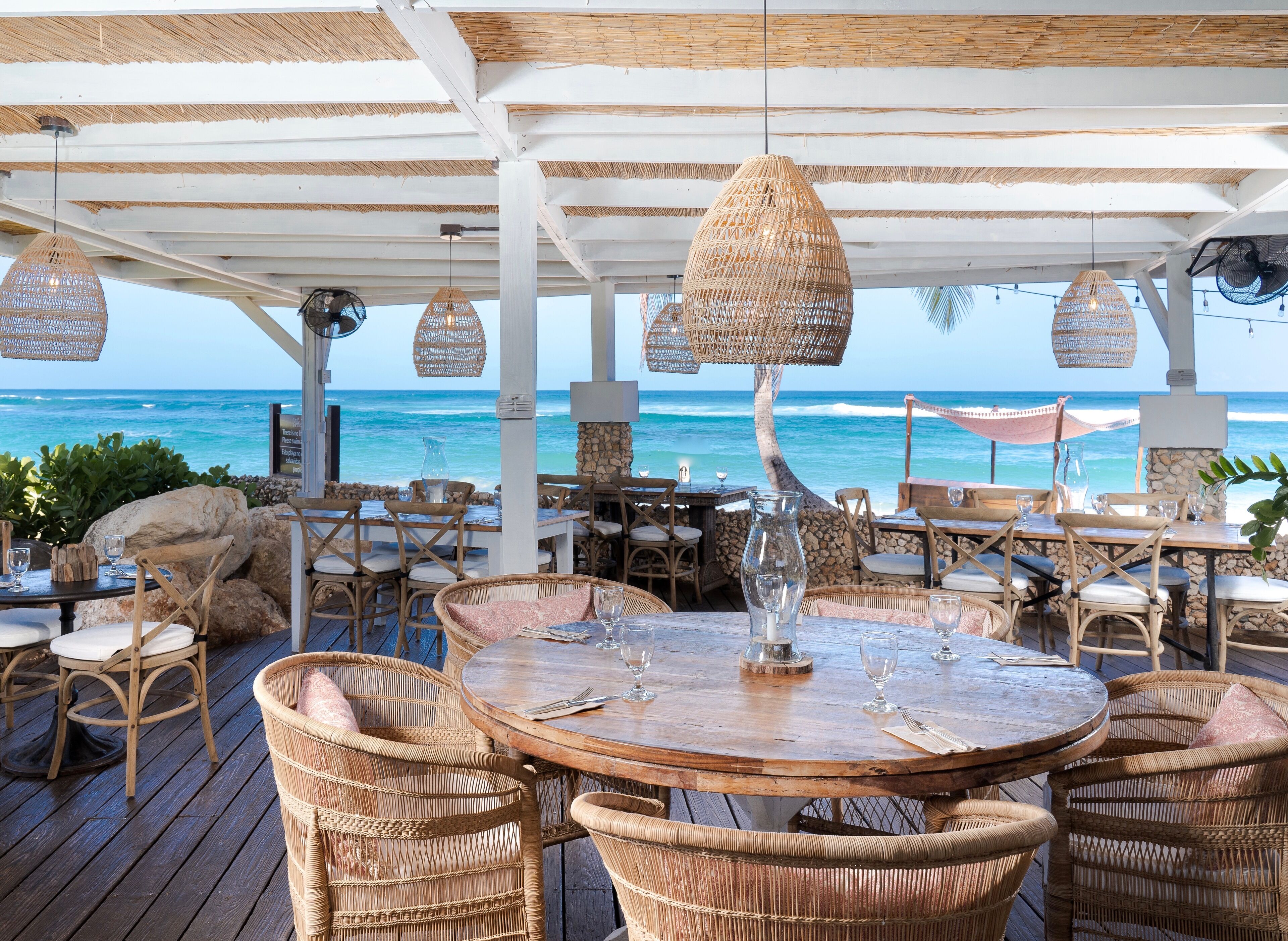 Villa Montana Beach Resort