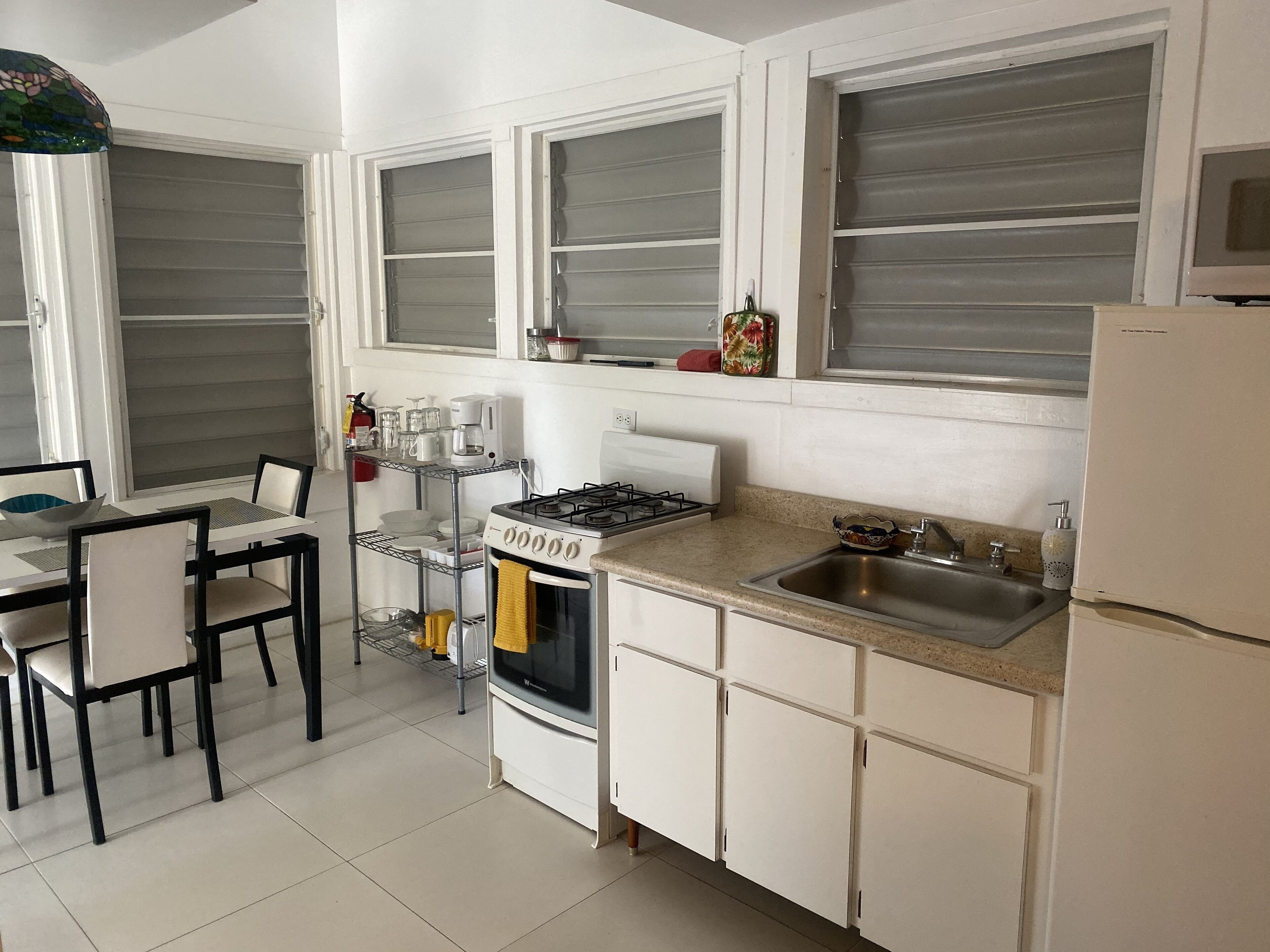 Tres Palmas Inn & Villas
