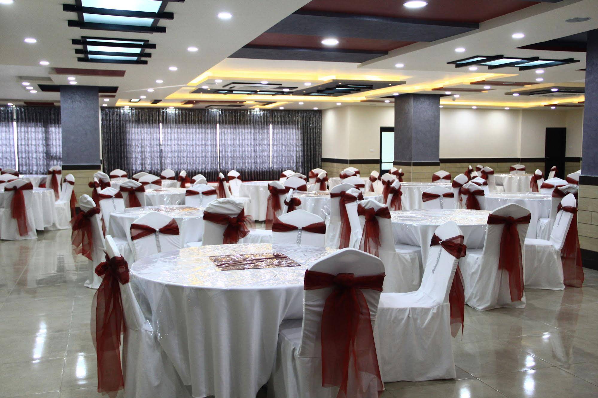 Abu Mazen Hotel & Restaurant