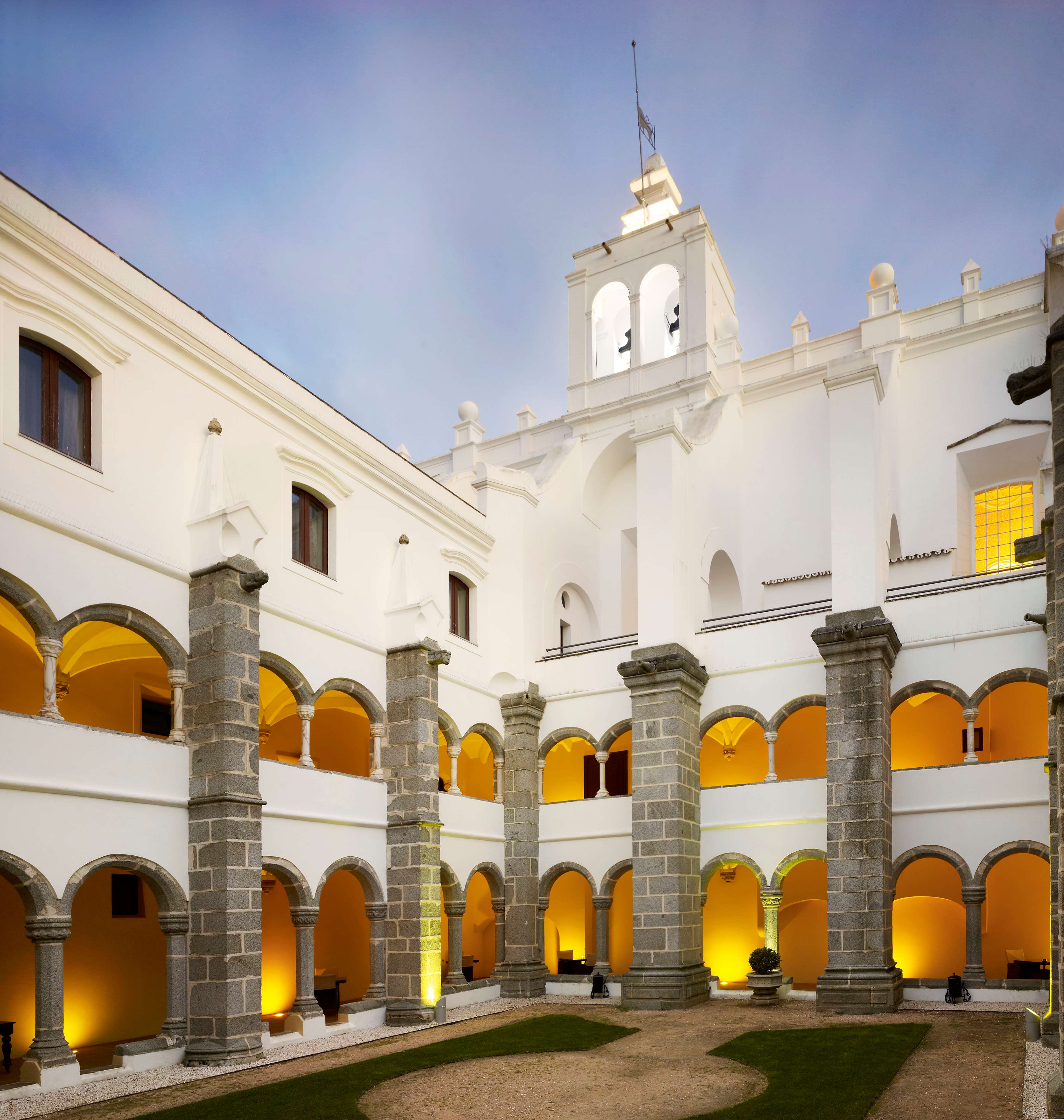 Convento do Espinheiro, Historic Hotel & Spa