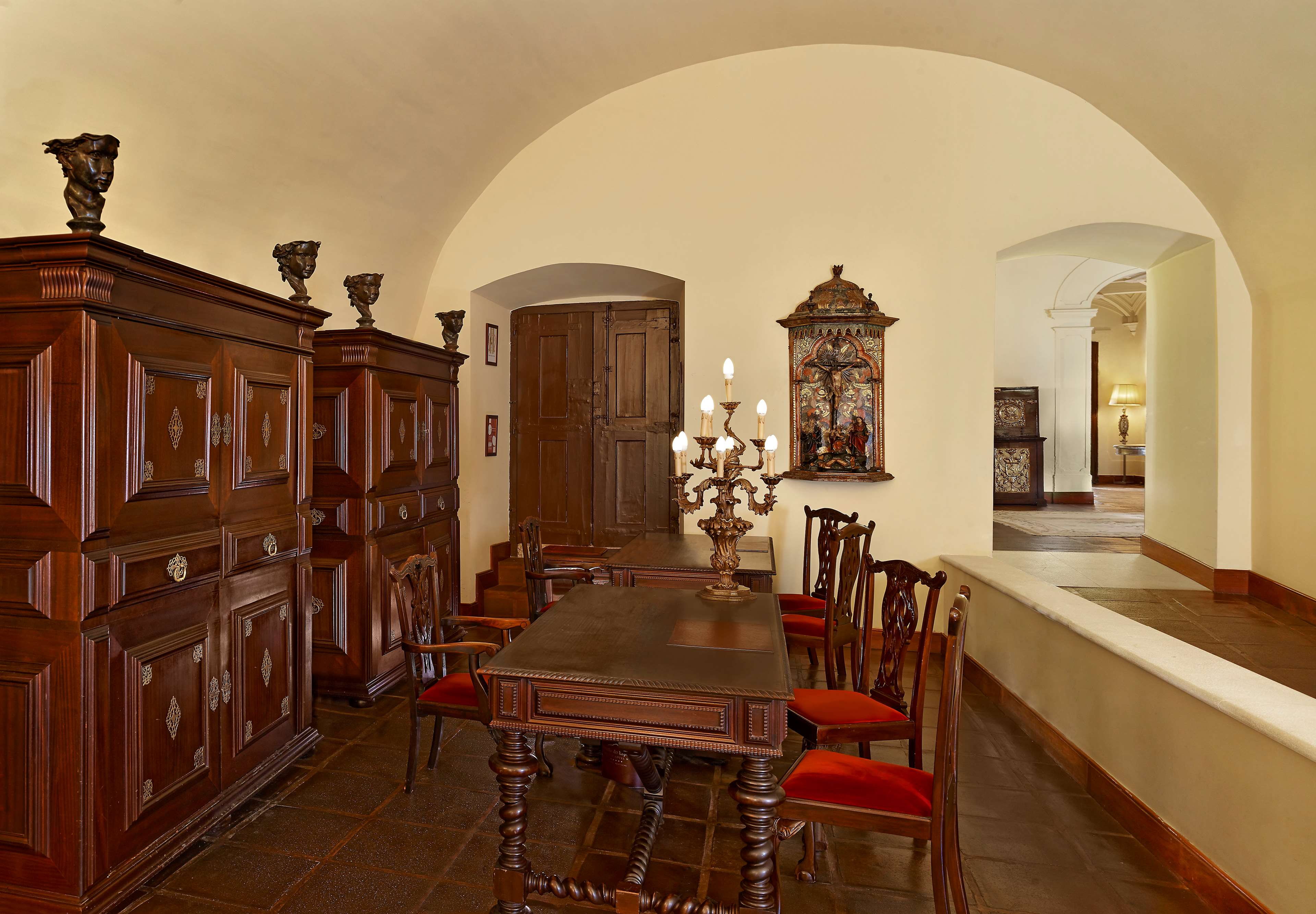 Convento do Espinheiro, Historic Hotel & Spa