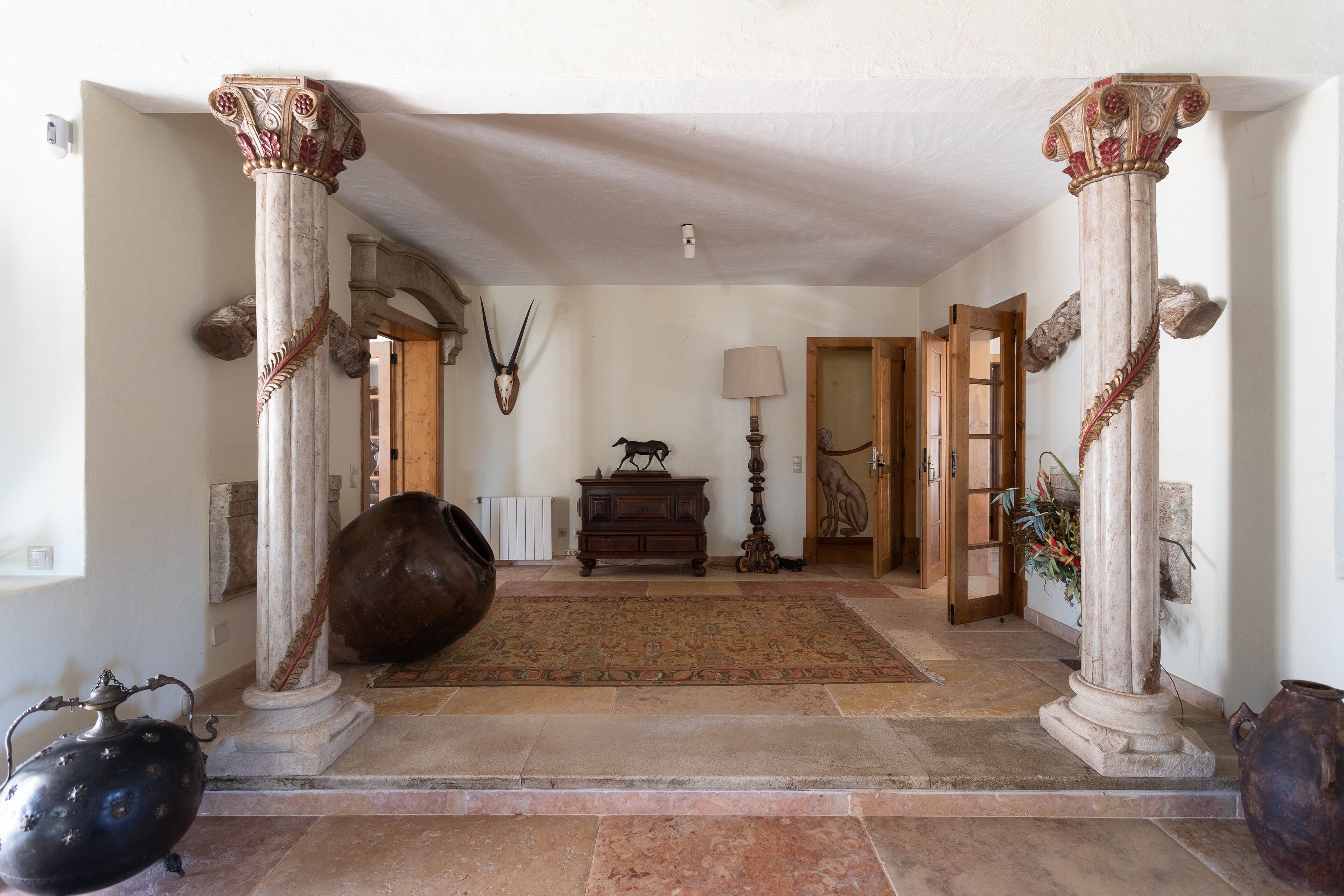Rosa Estates The Farmhouse & Stables