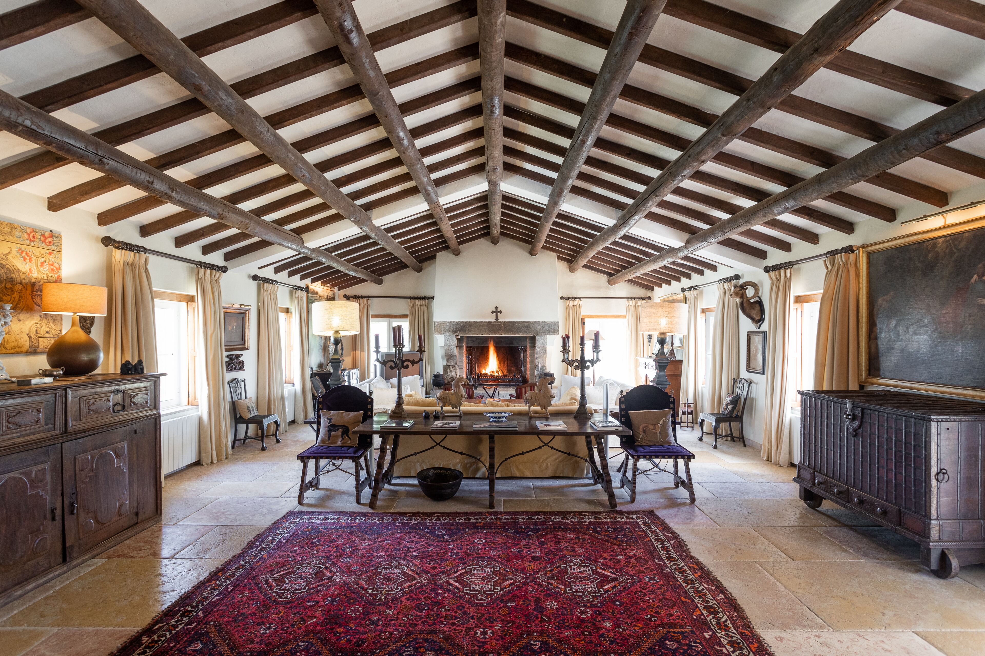 Rosa Estates The Farmhouse & Stables
