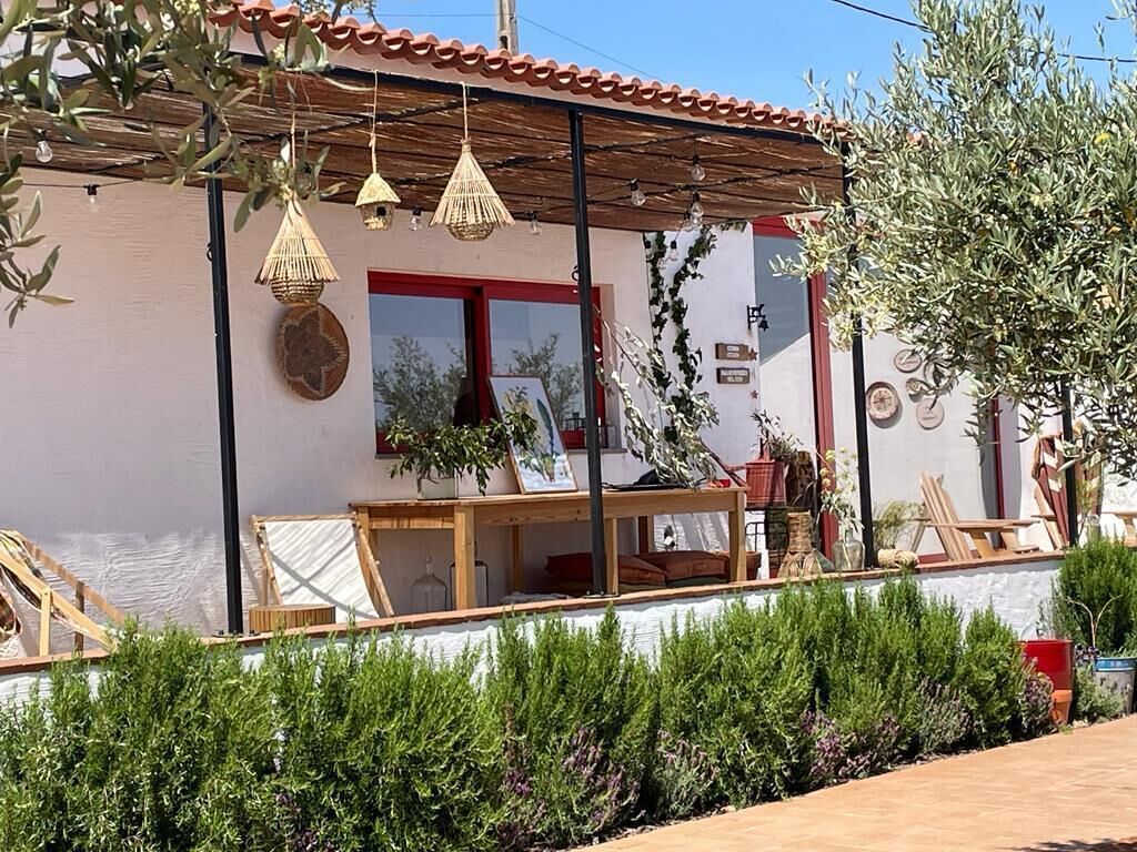 Viva Farmhouse