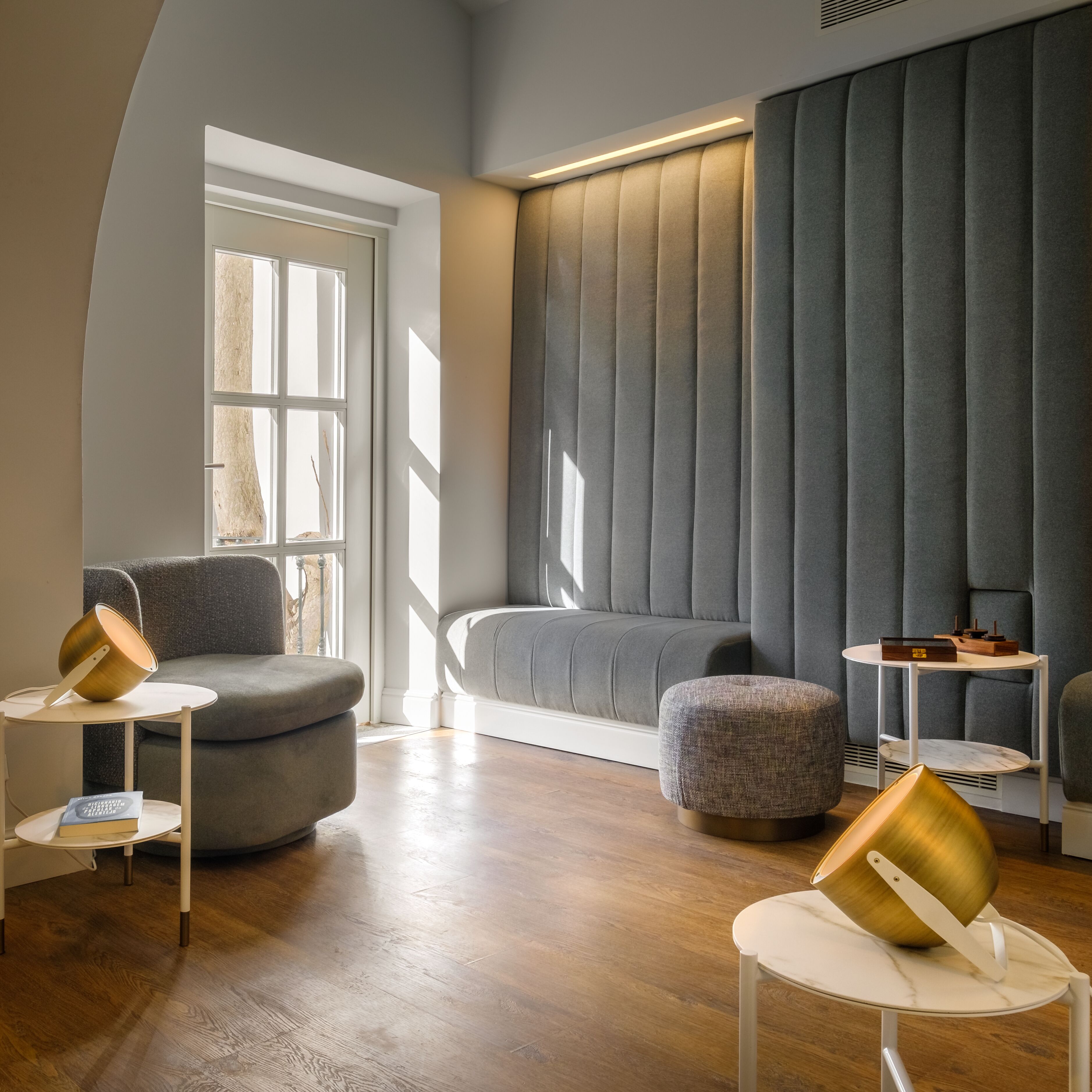 Moura Suites Hotel