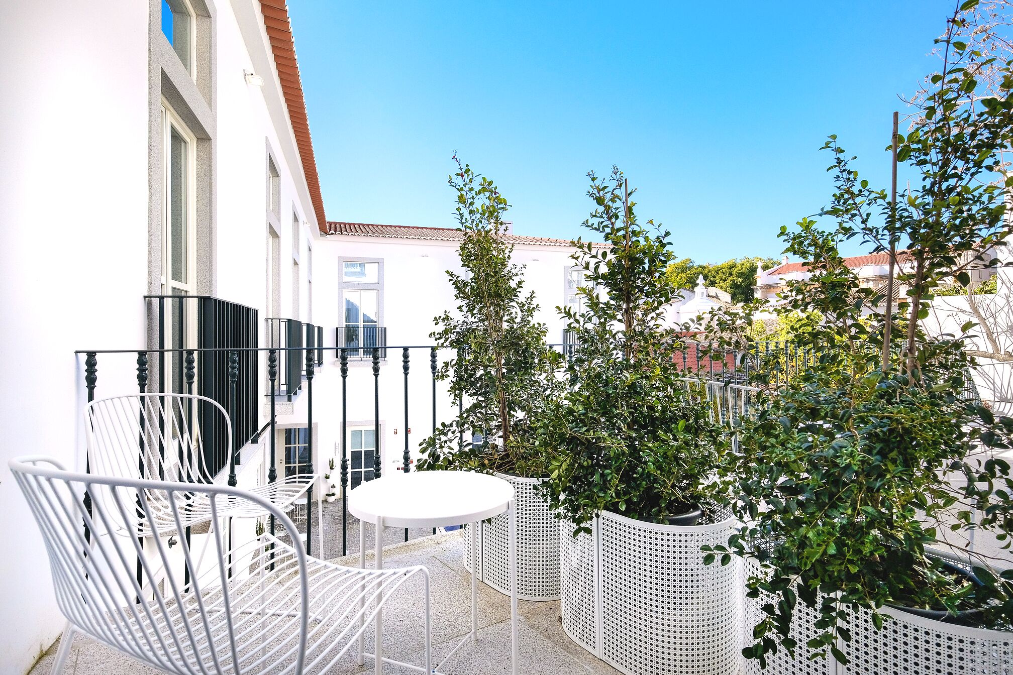 Moura Suites Hotel
