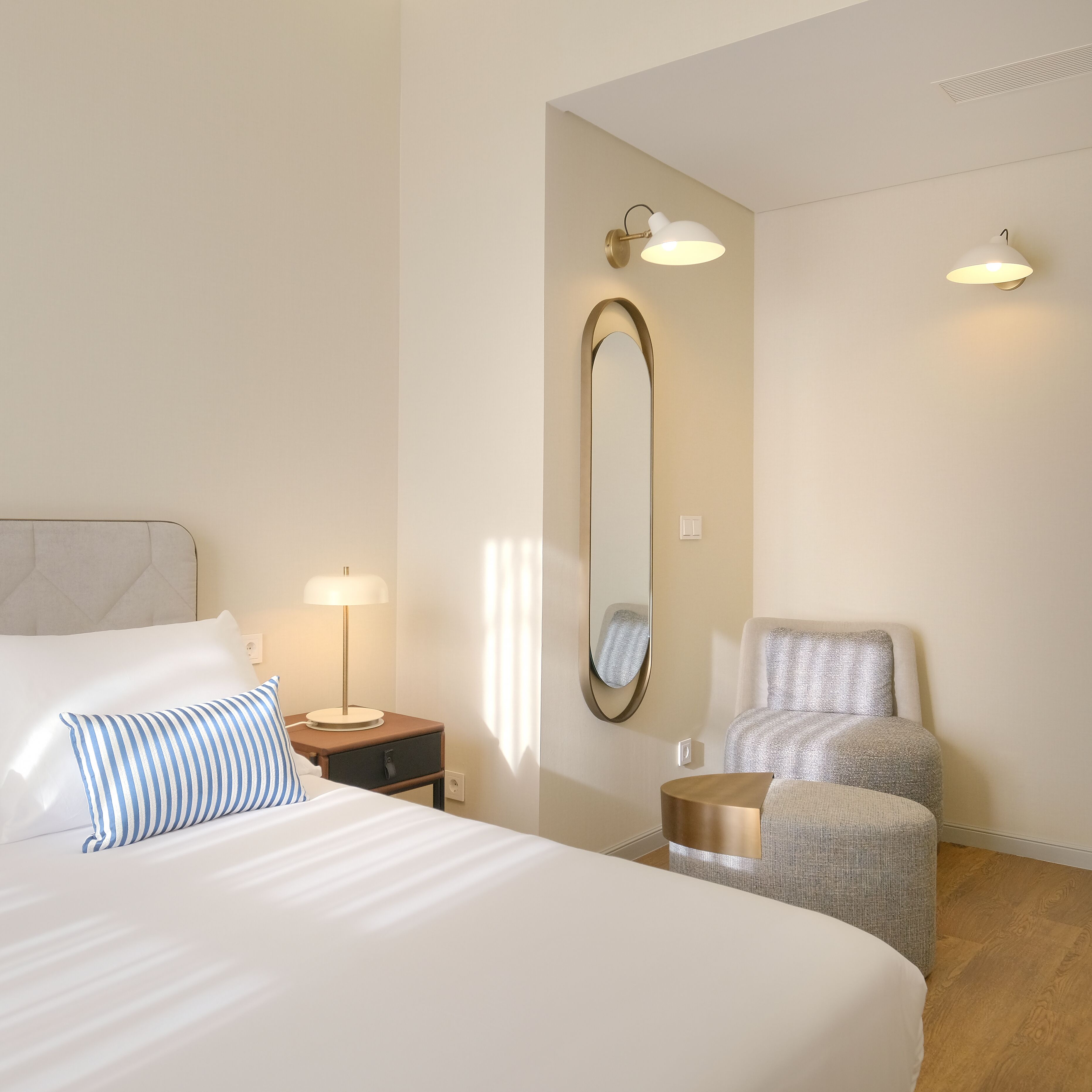 Moura Suites Hotel