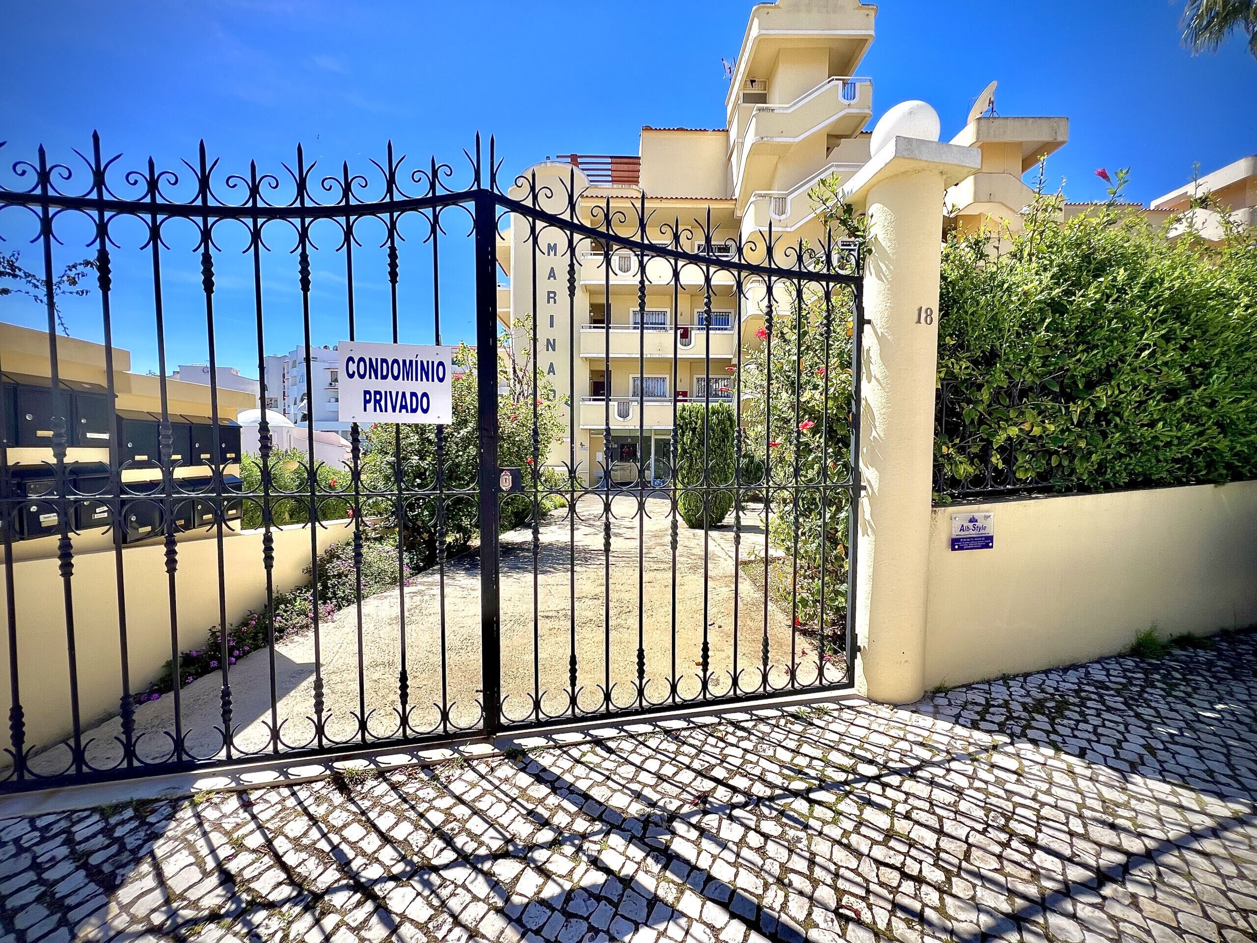 Albufeira Marina SOL With Pool by Homing