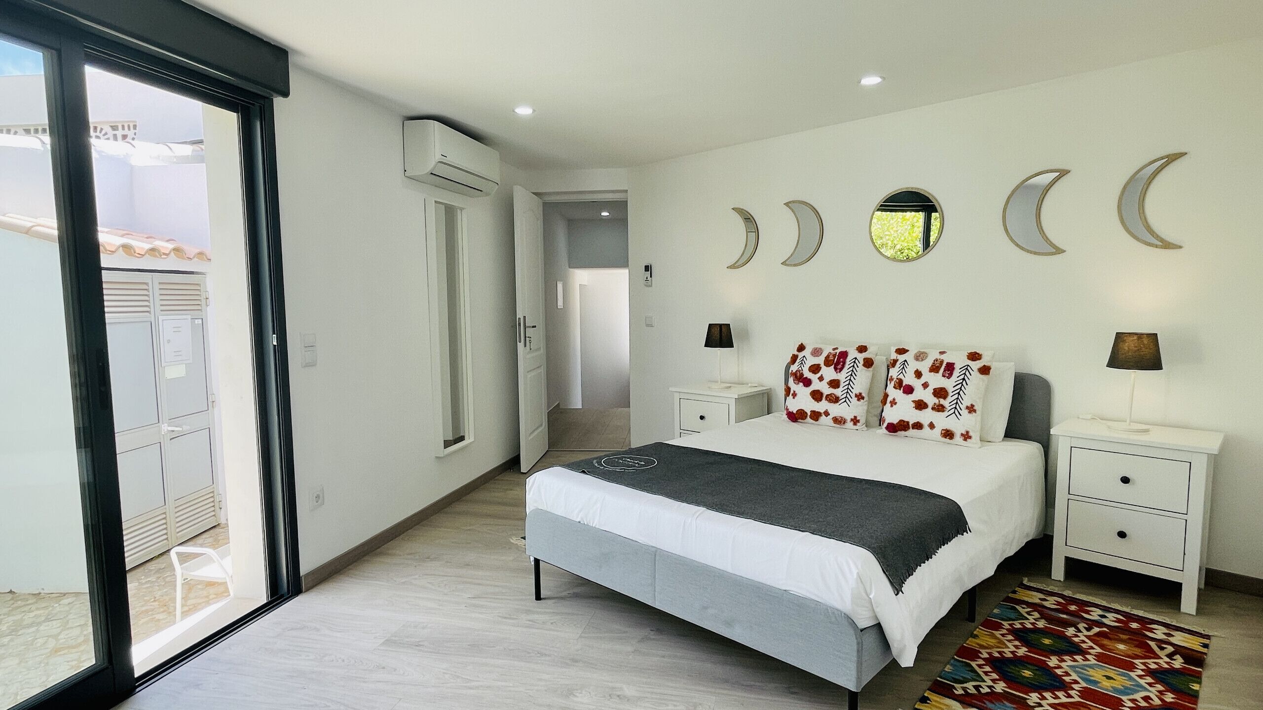 Strip By Check-in Portugal