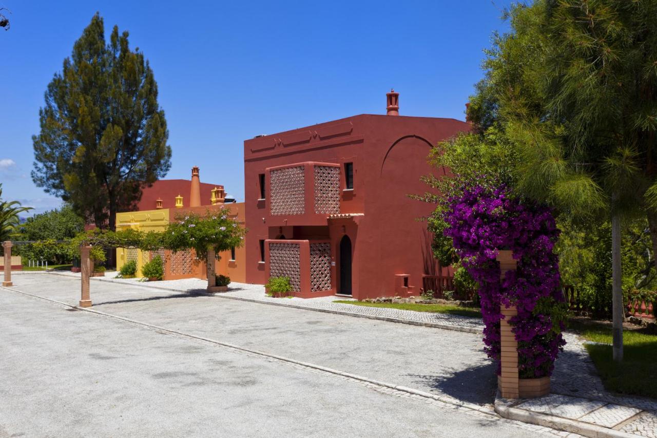 Colina Village