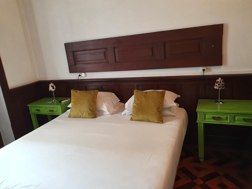 Urban Suites Terrace & Bar