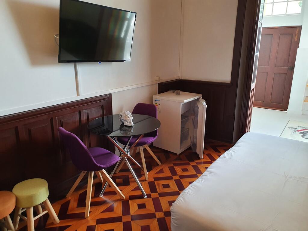 Urban Suites Terrace & Bar