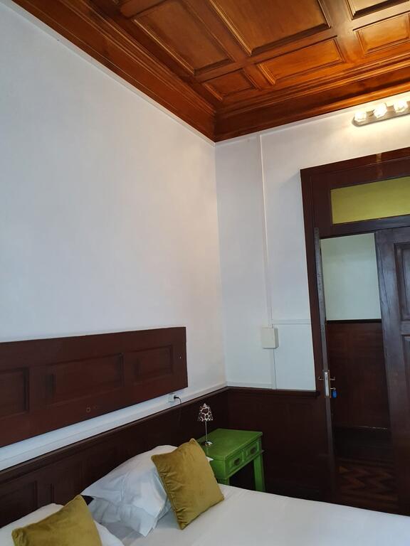 Urban Suites Terrace & Bar