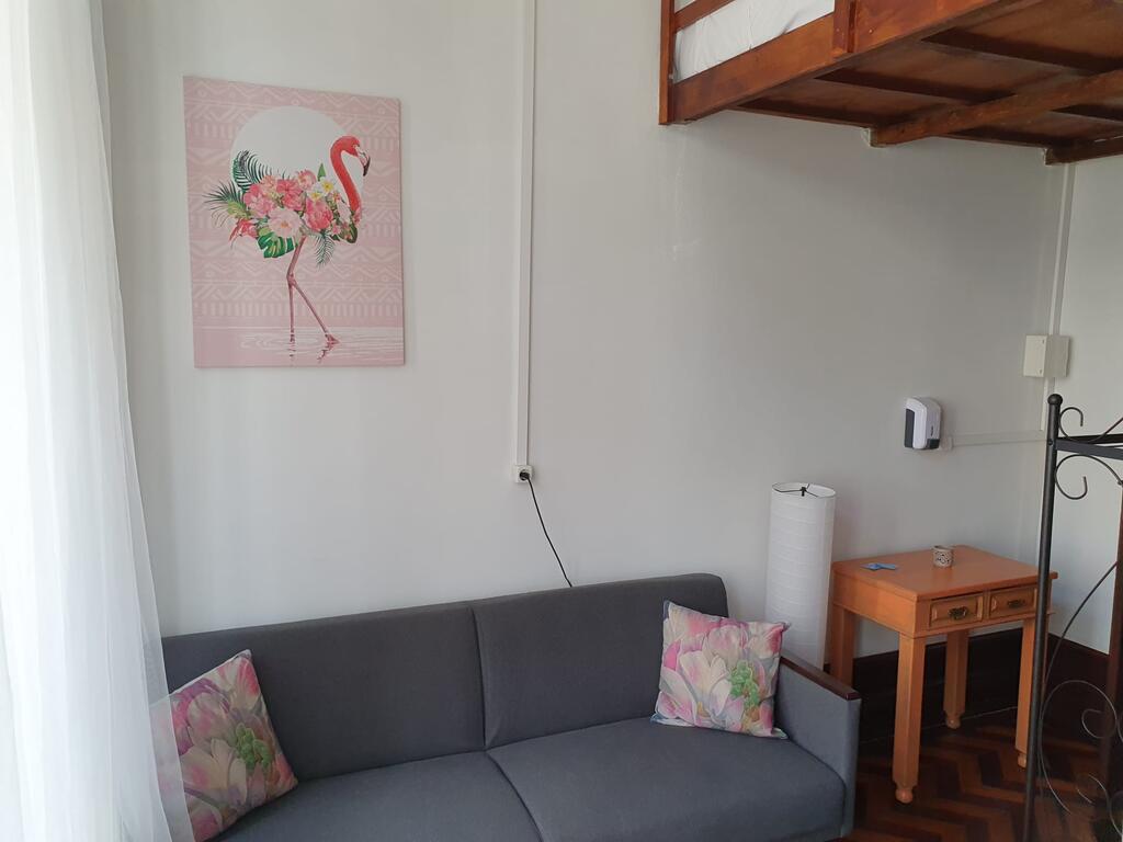 Urban Suites Terrace & Bar