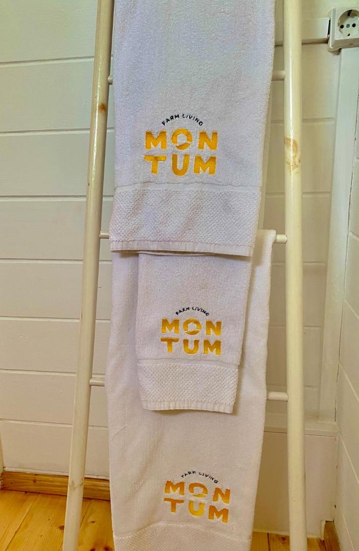 Montum Farm Living