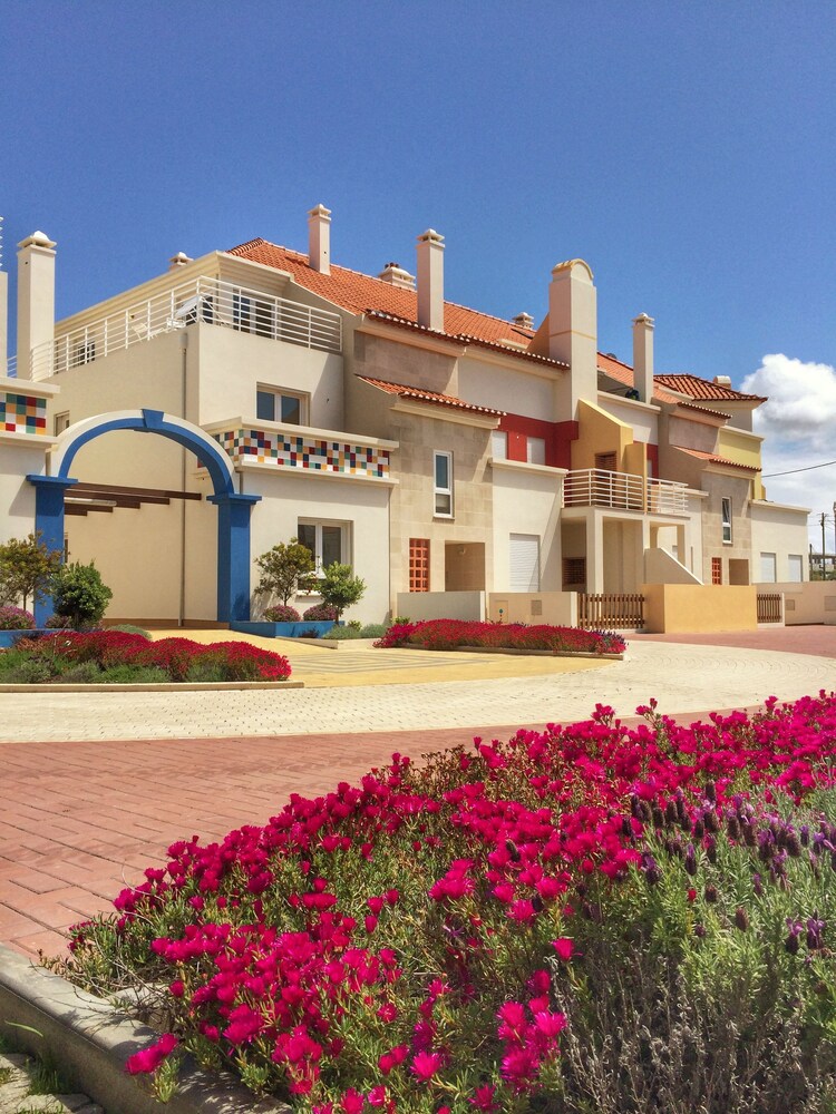 Paradise Apartments